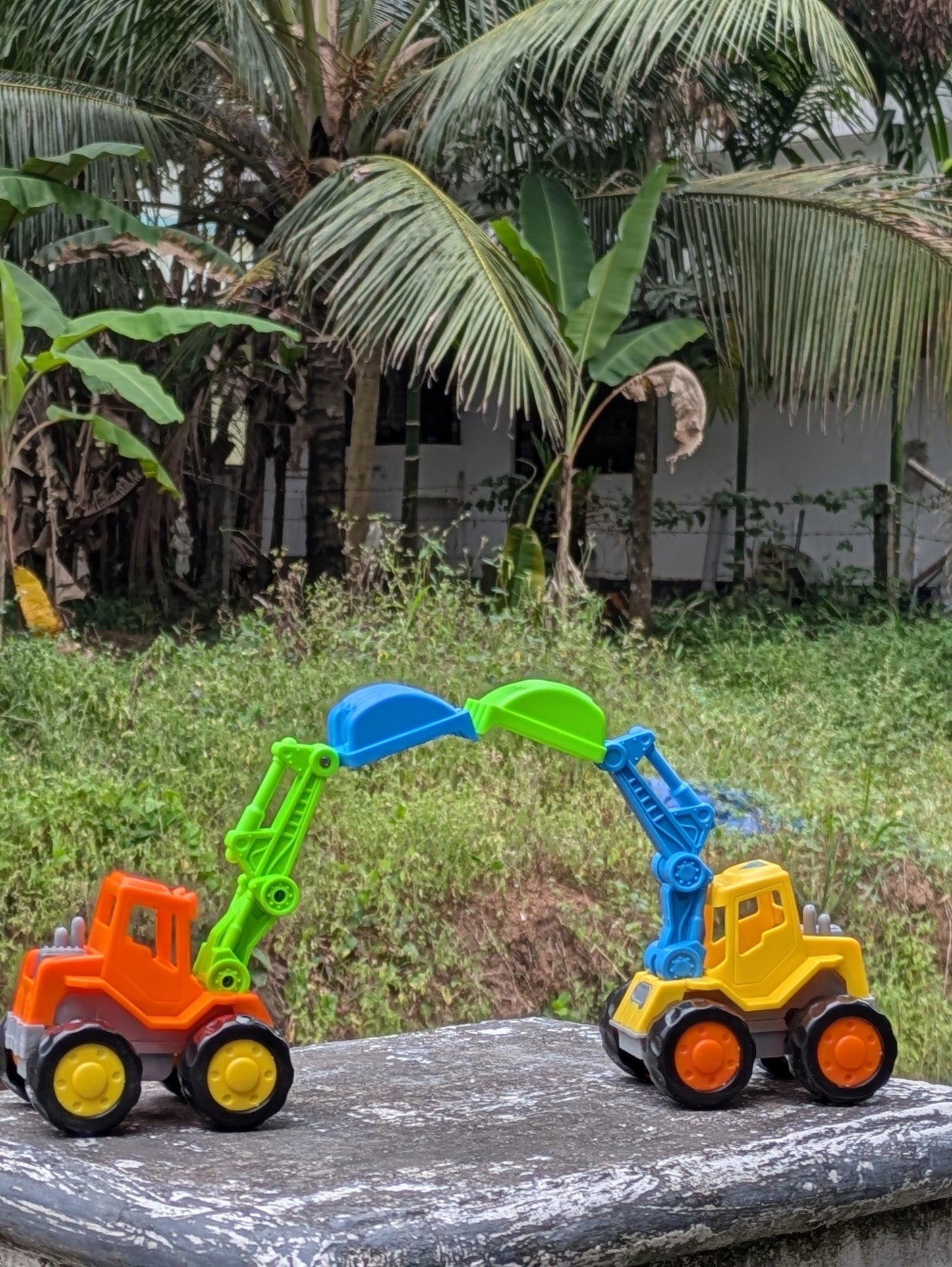 Construction Toy Vehicles Hard Plastic Body