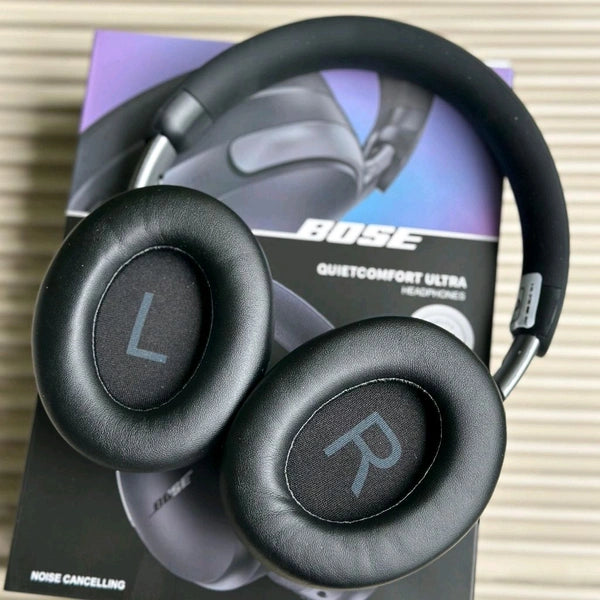 BOSE. QUIET COMFORT ULTRA WIRELESS HEADPHONE. FIRST QUALITY. GOOD SOUNDS. WITH CARRY BAG ( Pack of 1)