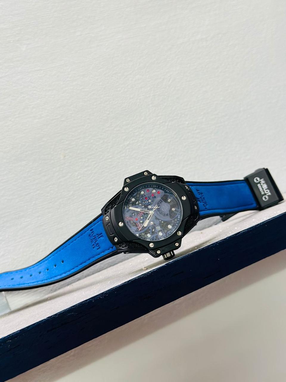 HUBLOT 7AAA QUALITY ANALOGUE WATCH FOR MEN ( PACK OF 1)