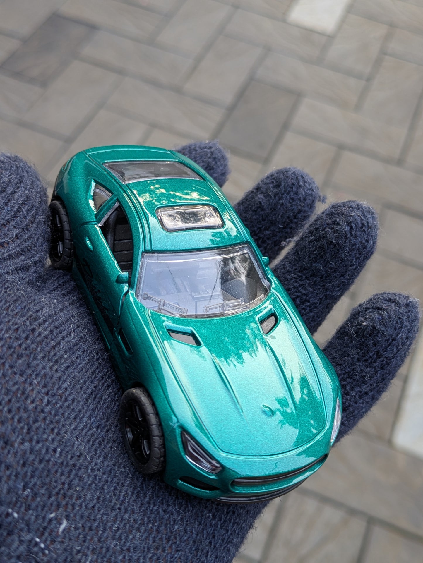 Die-Cast Metal Cars Scale Model Door Openable