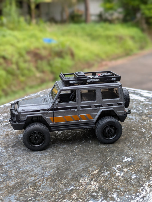 Hot Wheels/Die-Cast Model Metal Cars With Sound And Headlight