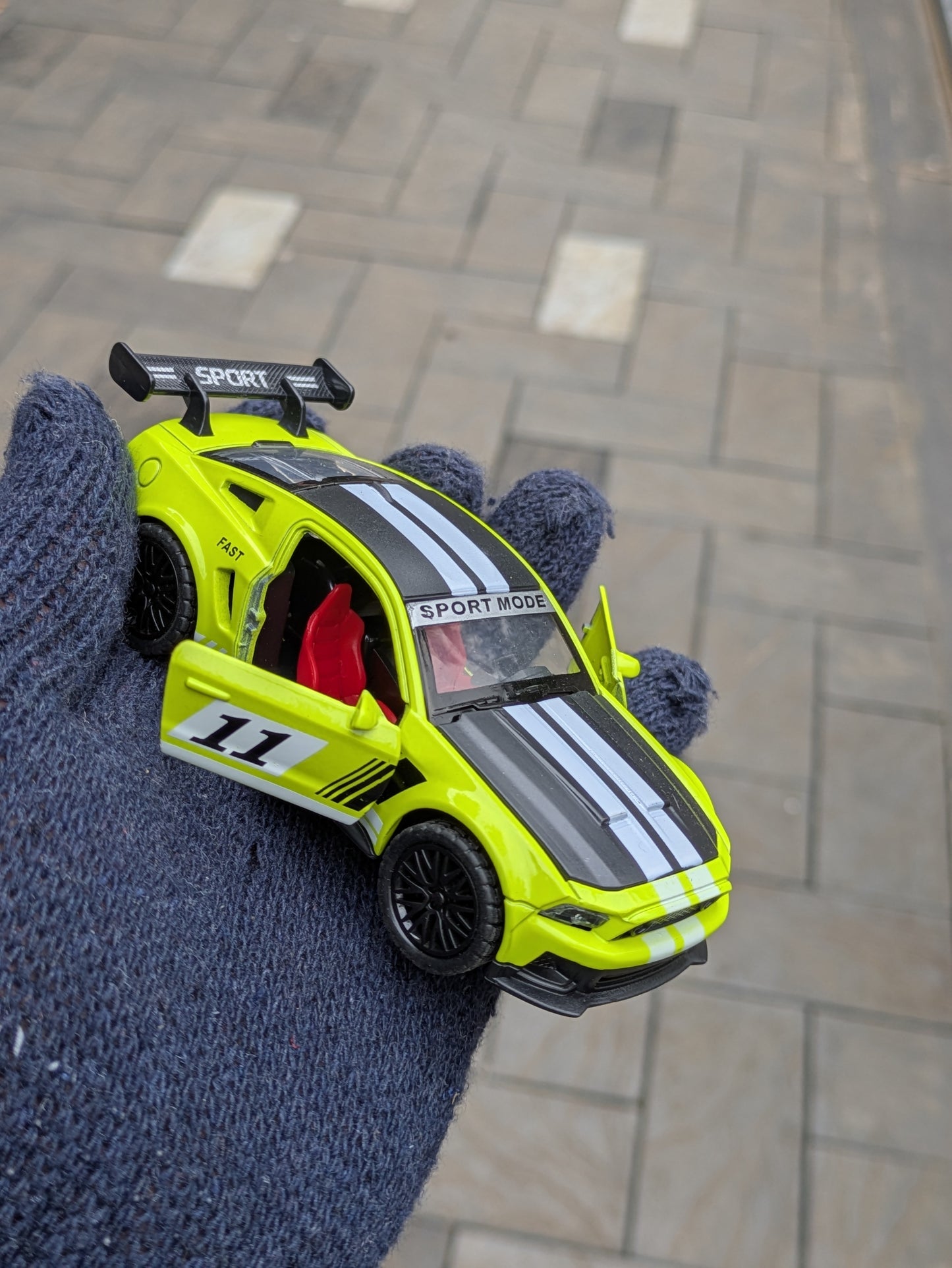 Die-cast Model Metal Body Door Openable