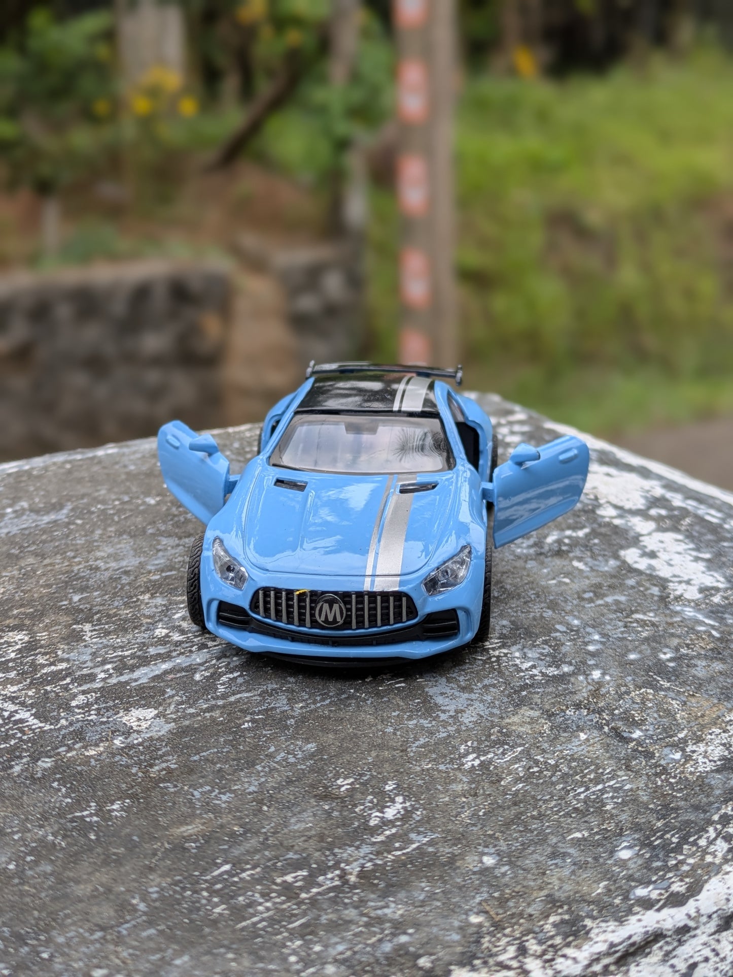 Die-cast Model Metal Body Door Openable