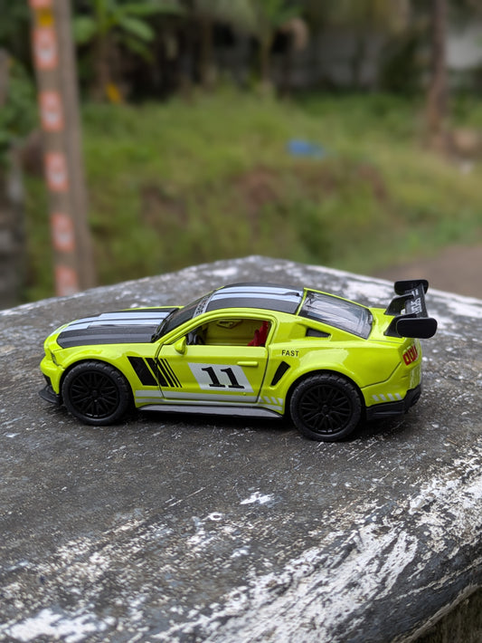 Die-cast Model Metal Body Door Openable