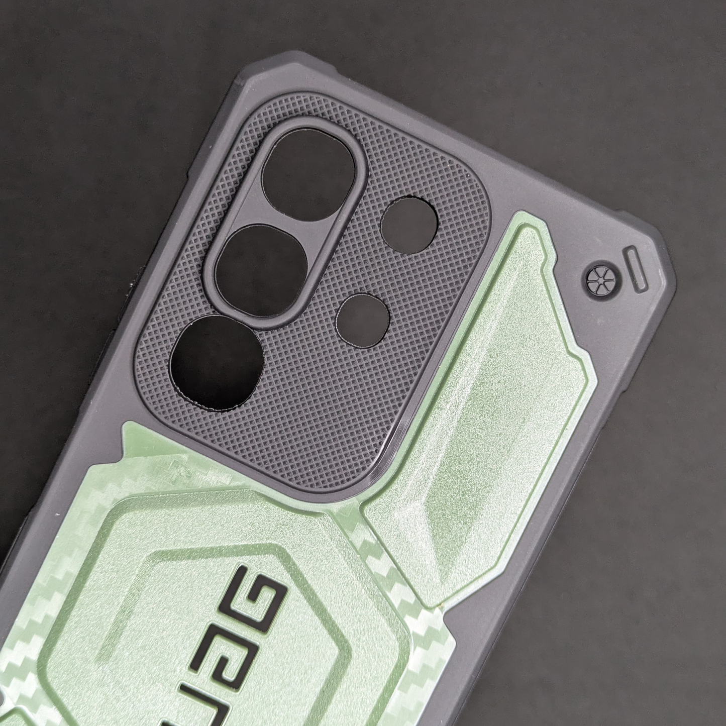 UAG HARD CASE FOR VIVO T4X 5G/IQOO Z10X/VIVO Y300T