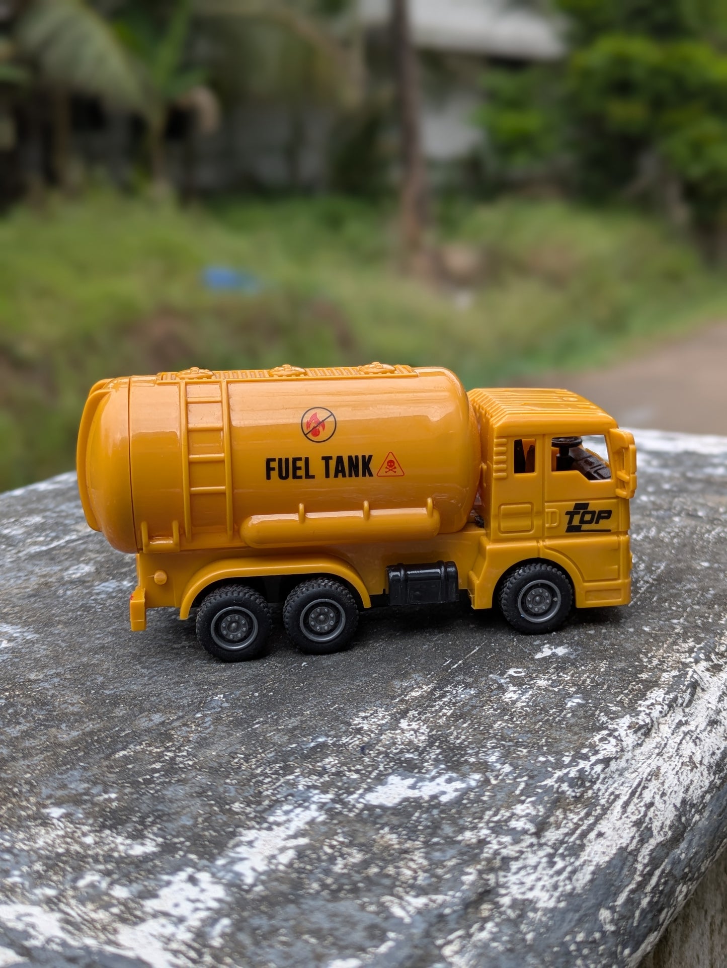 Construction Toy Vehicles Hard Plastic Body