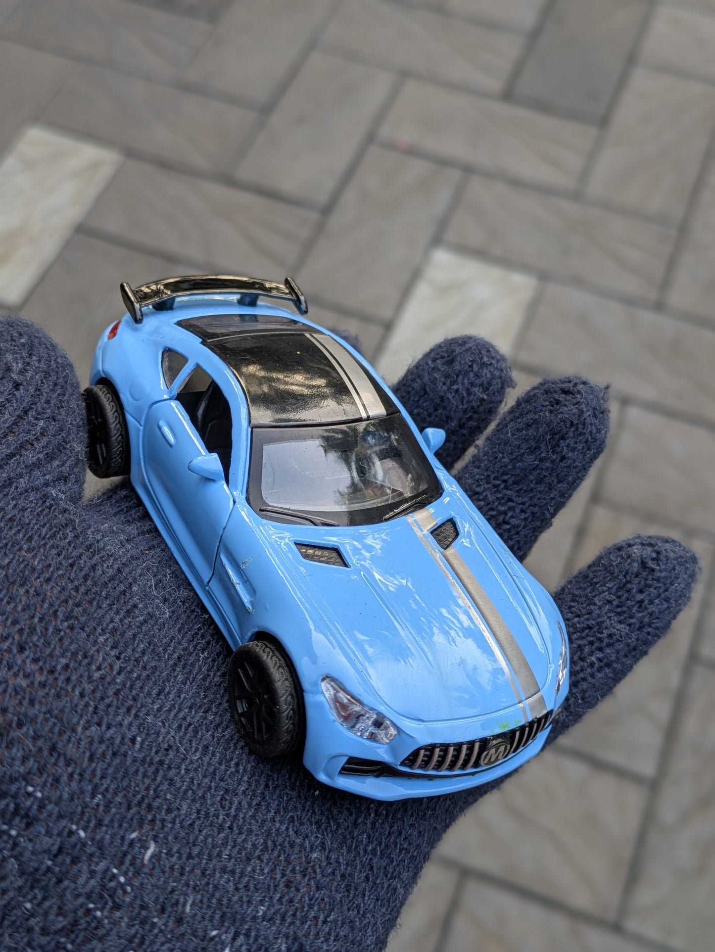 Die-Cast Metal Cars Scale Model Door Openable