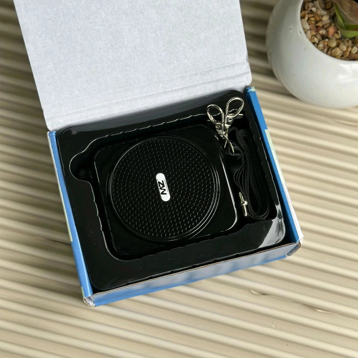 MZ M62VP Portable Voice Amplifier with Headset Mic | 8H Battery, Wireless Use, Noise Reduction – Ideal for Teachers, Trainers, Public Speaking