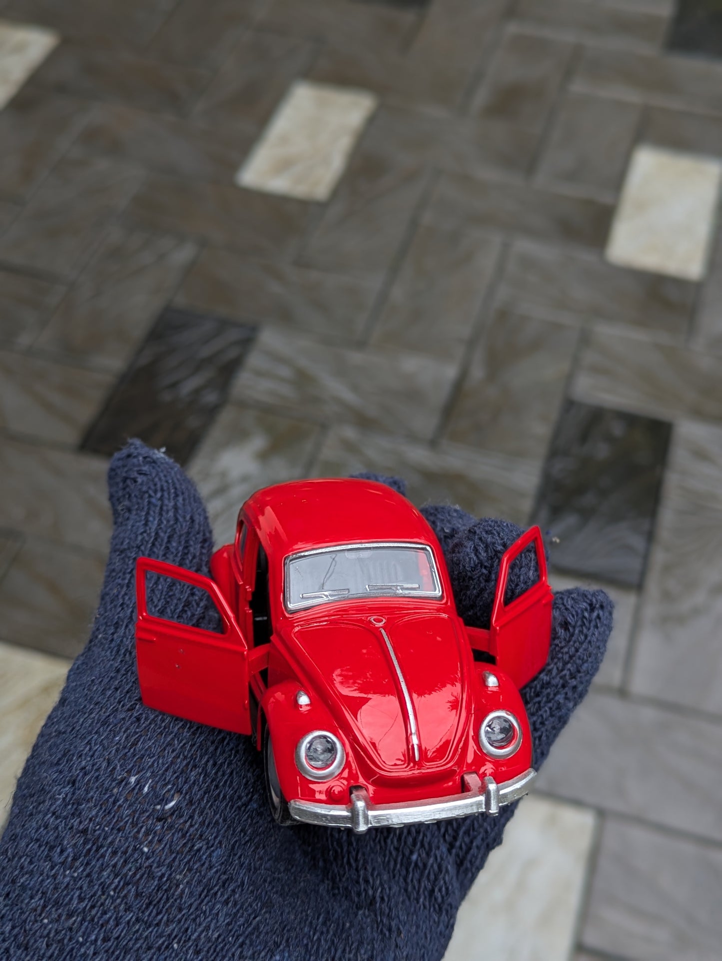 Hot Wheels/Die Cast Beetle Model Metal And Plastic Mix Body ( Red )