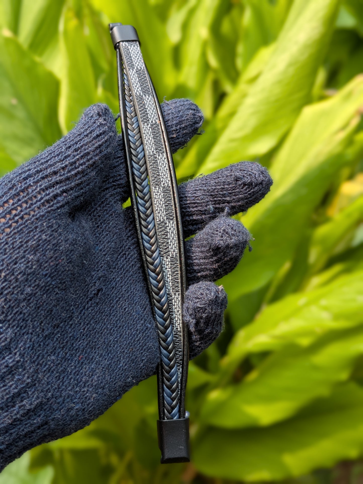 Gents Leather Bracelet With Magnetic Buckles Free Size