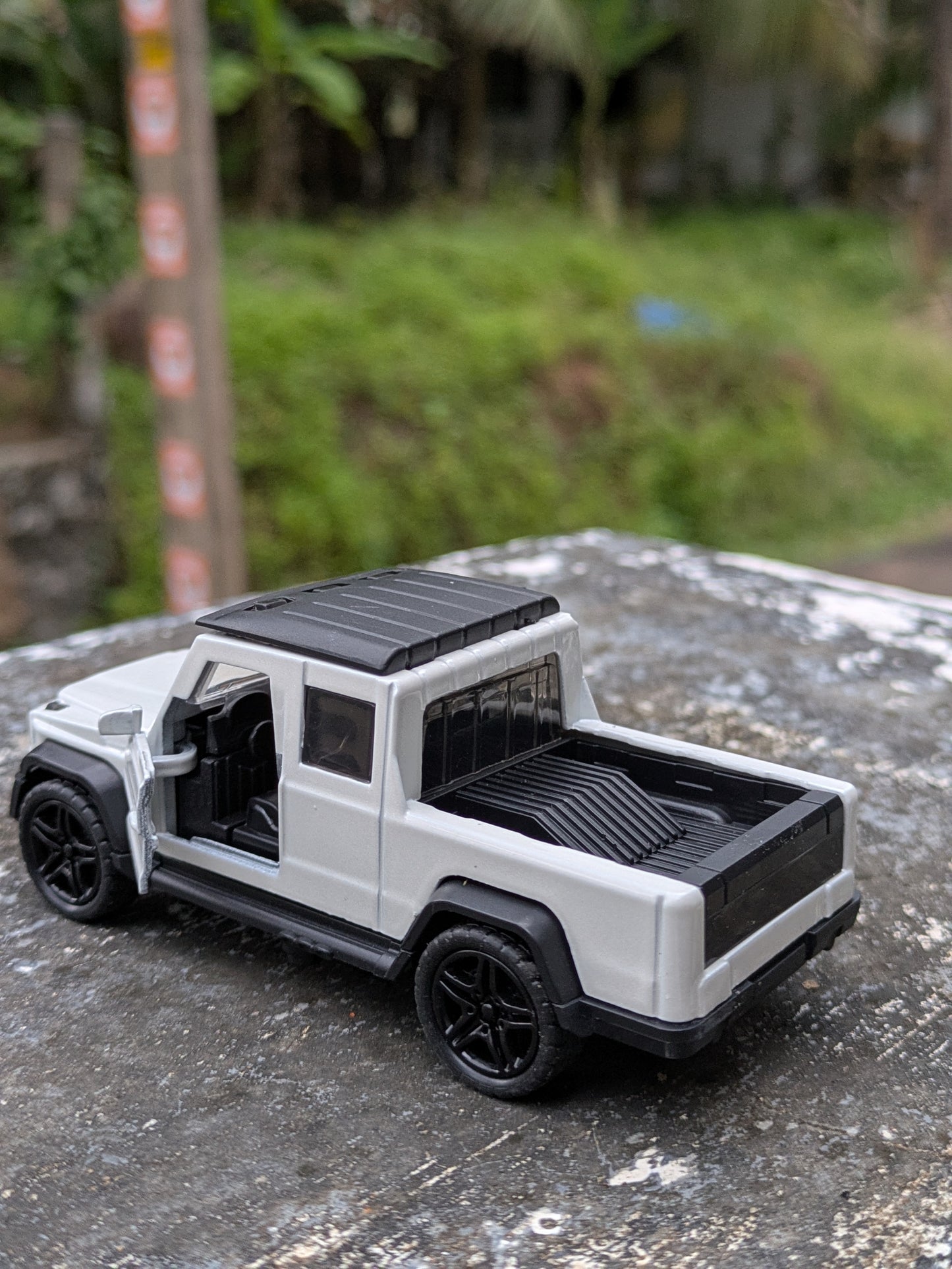 Die-cast Model Metal Body Truck Door Openable
