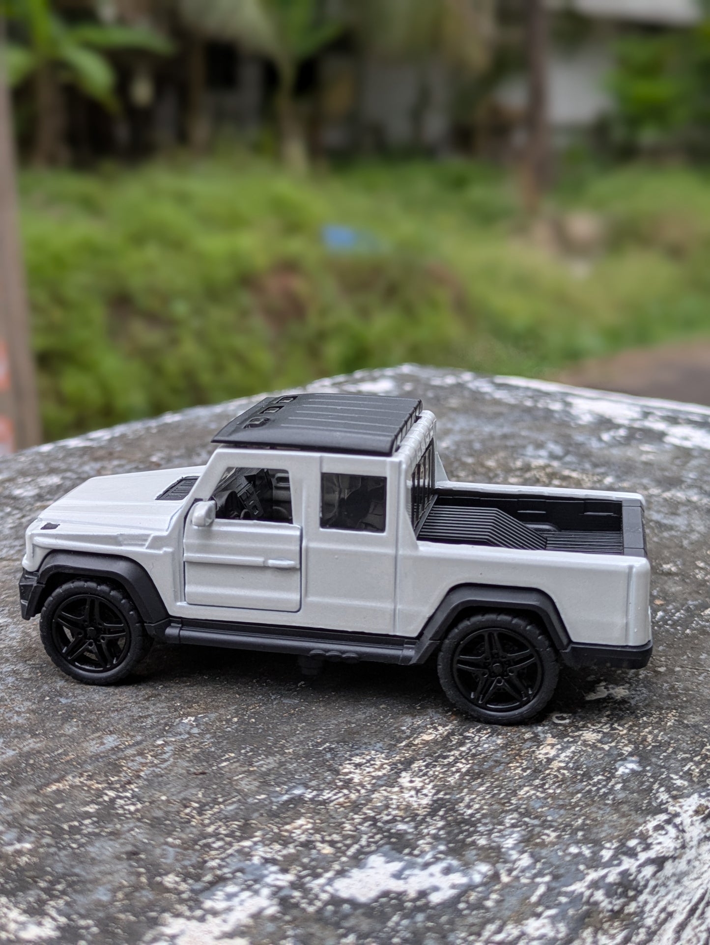 Die-cast Model Metal Body Truck Door Openable