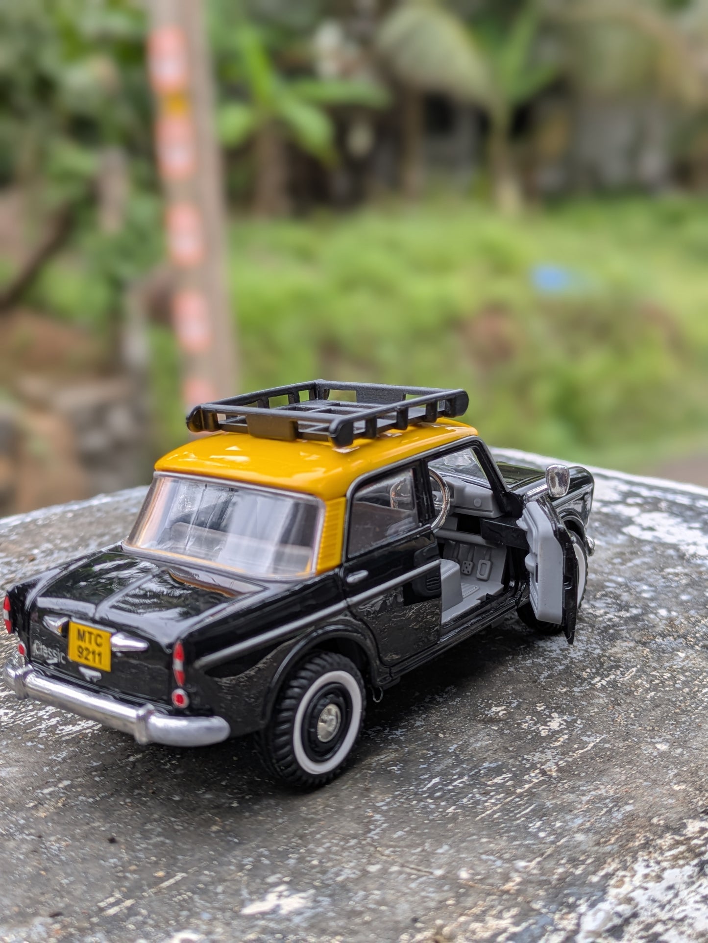 Die-cast Model Premier Padmini Mumbai Taxi Hard Plastic Body Door Openable