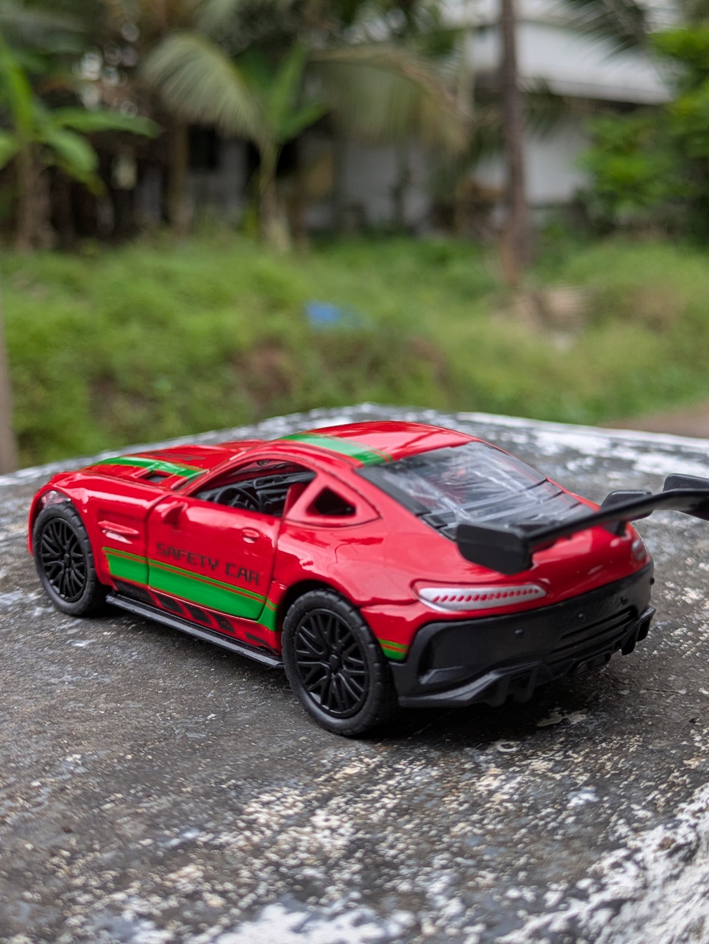 Die-cast Model Metal Body Door Openable