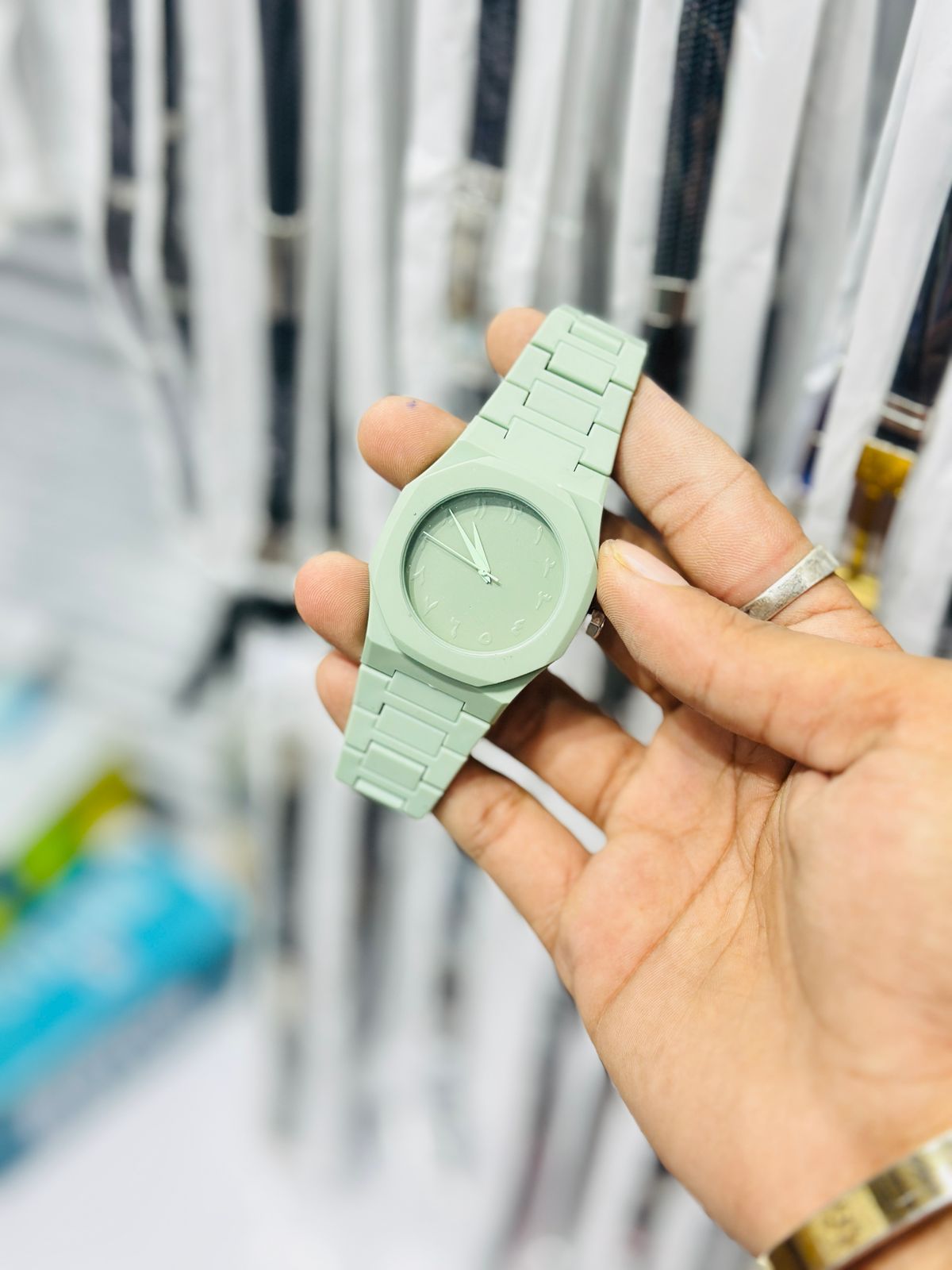 Arabic Aura Watch