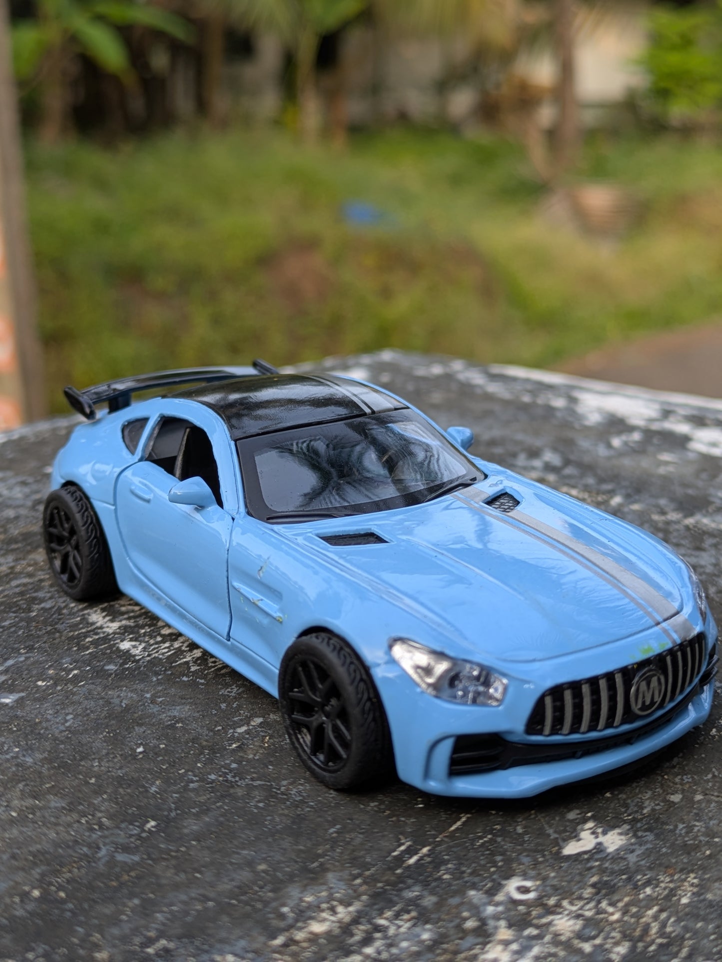 Die-Cast Metal Cars Scale Model Door Openable