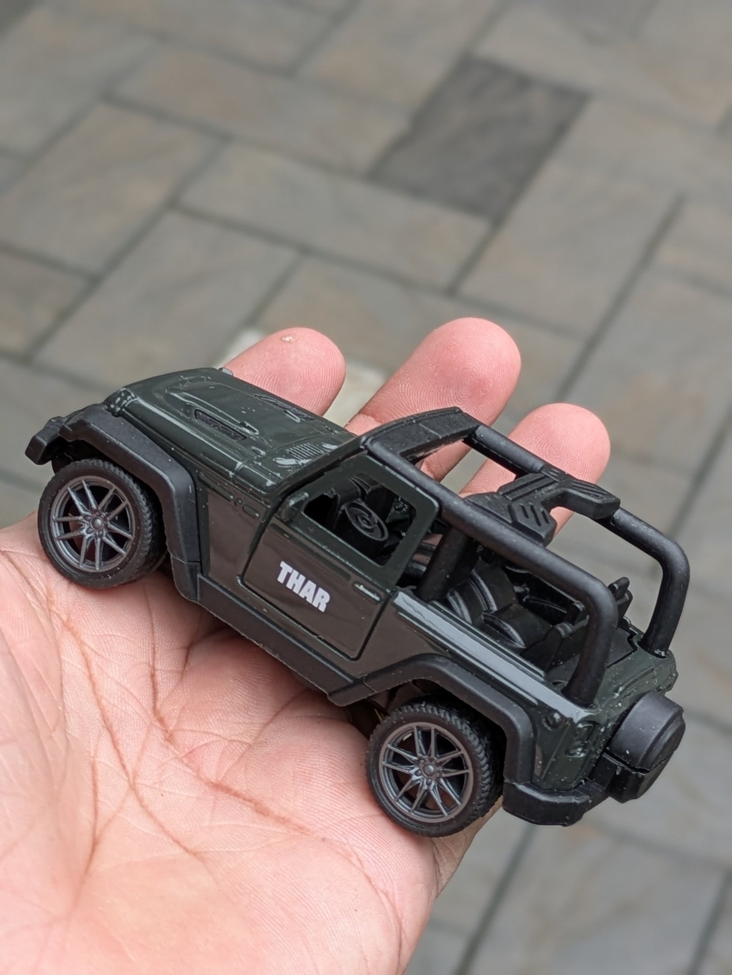 Hot Wheels Thar Model Metal And Plastic Mix Body ( Black )