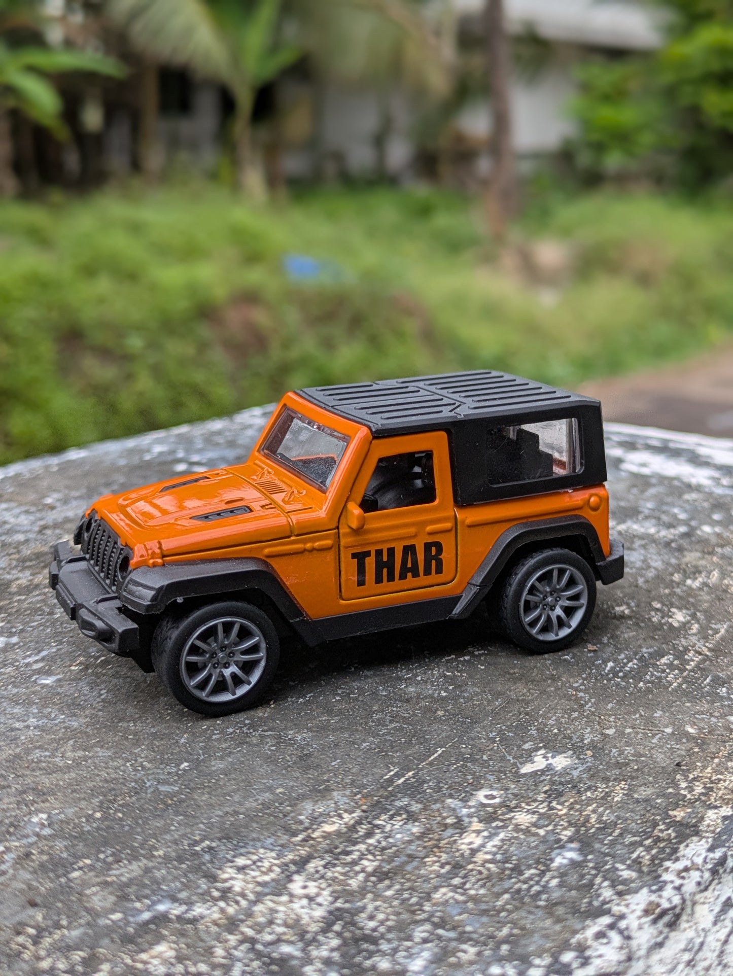 Die-cast Model Metal Body Door Openable