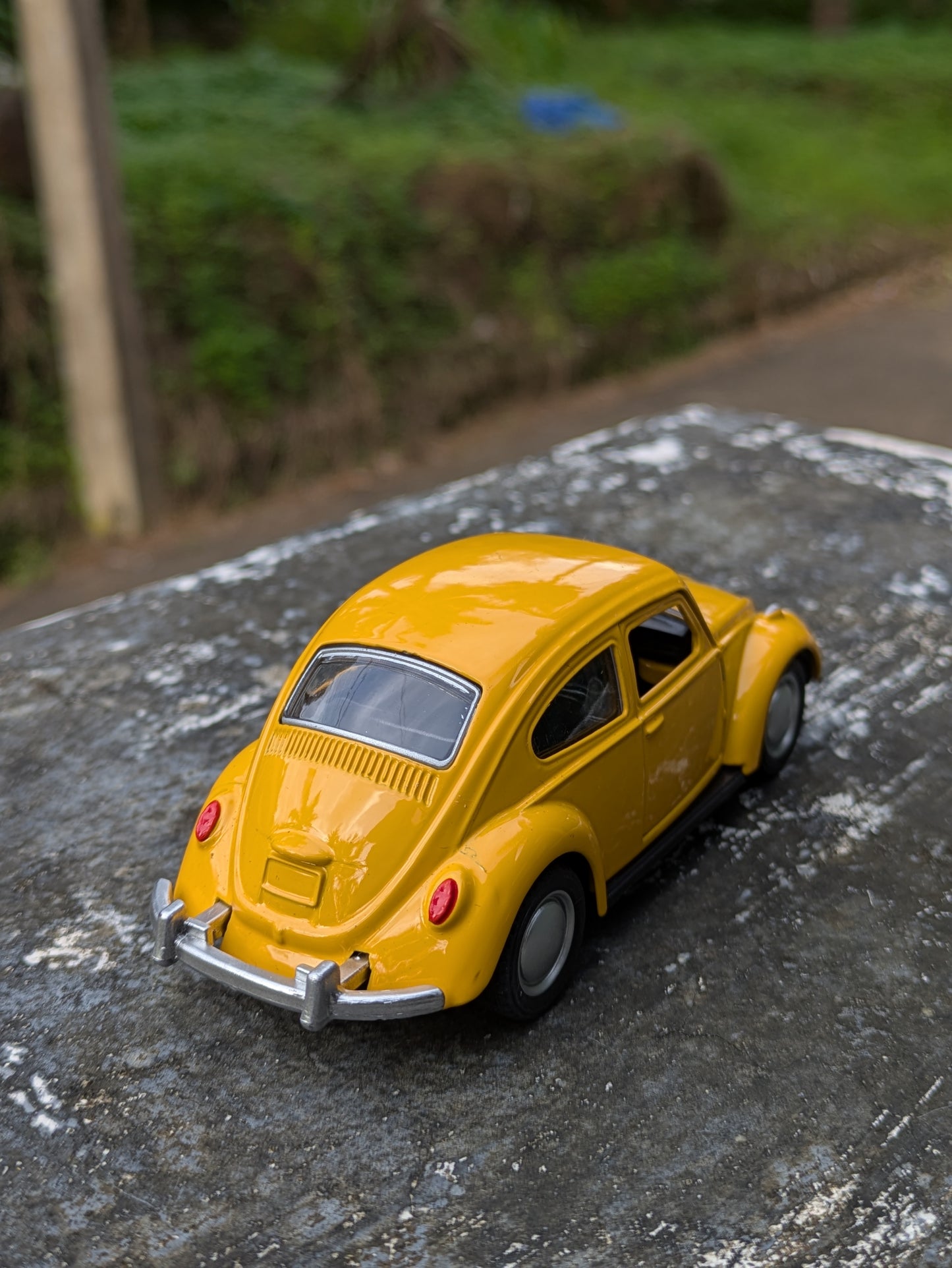 Hot Wheels/Die Cast Beetle Model Metal And Plastic Mix Body ( Yellow )