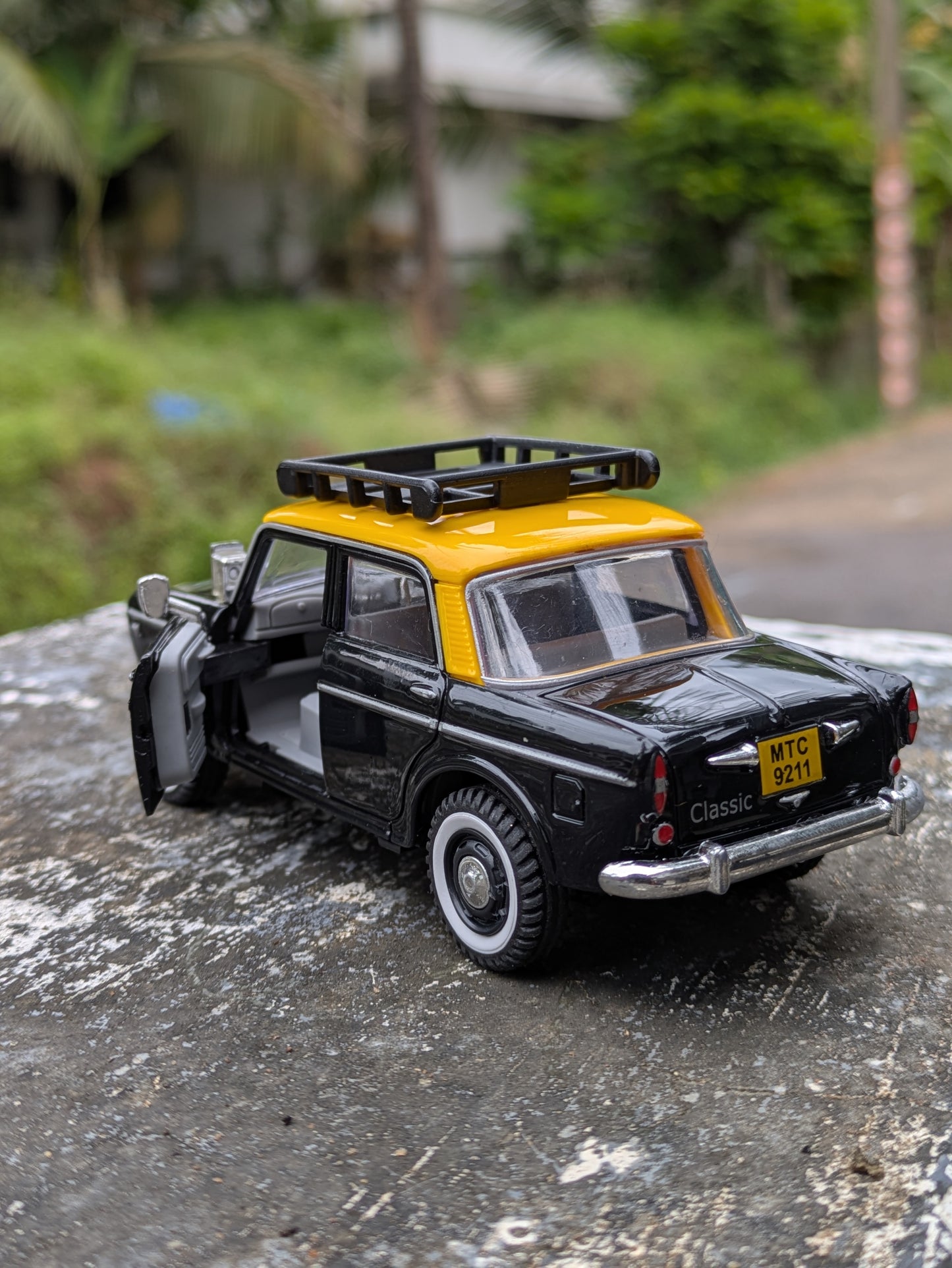 Die-cast Model Premier Padmini Mumbai Taxi Hard Plastic Body Door Openable