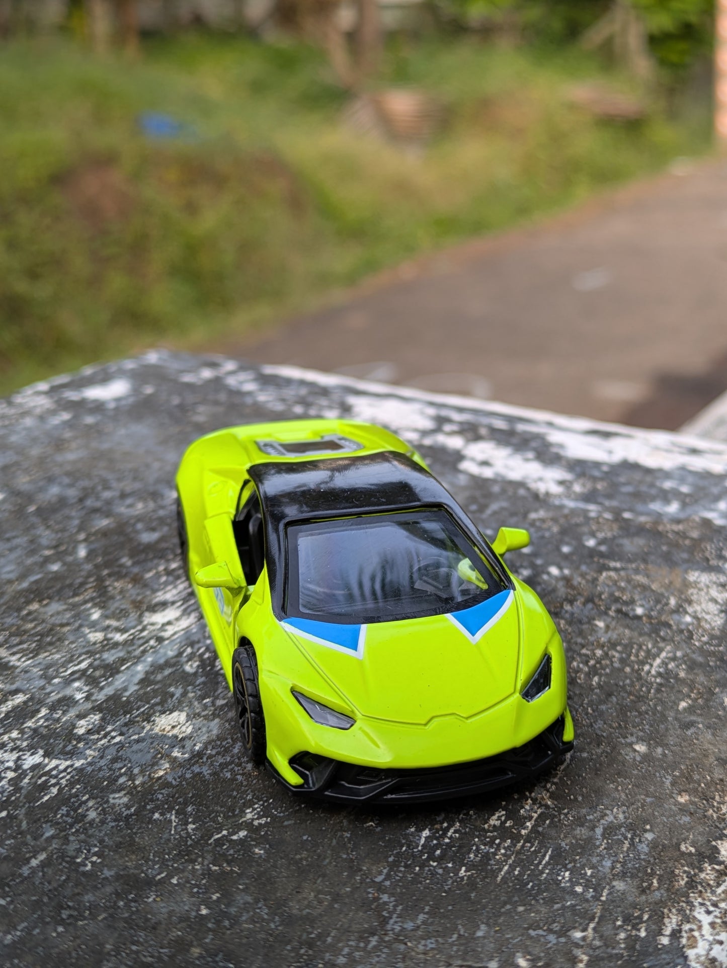 Die-Cast Metal Cars Scale Model Door Openable