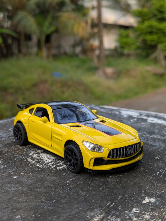 Die-Cast Metal Cars Scale Model Door Openable