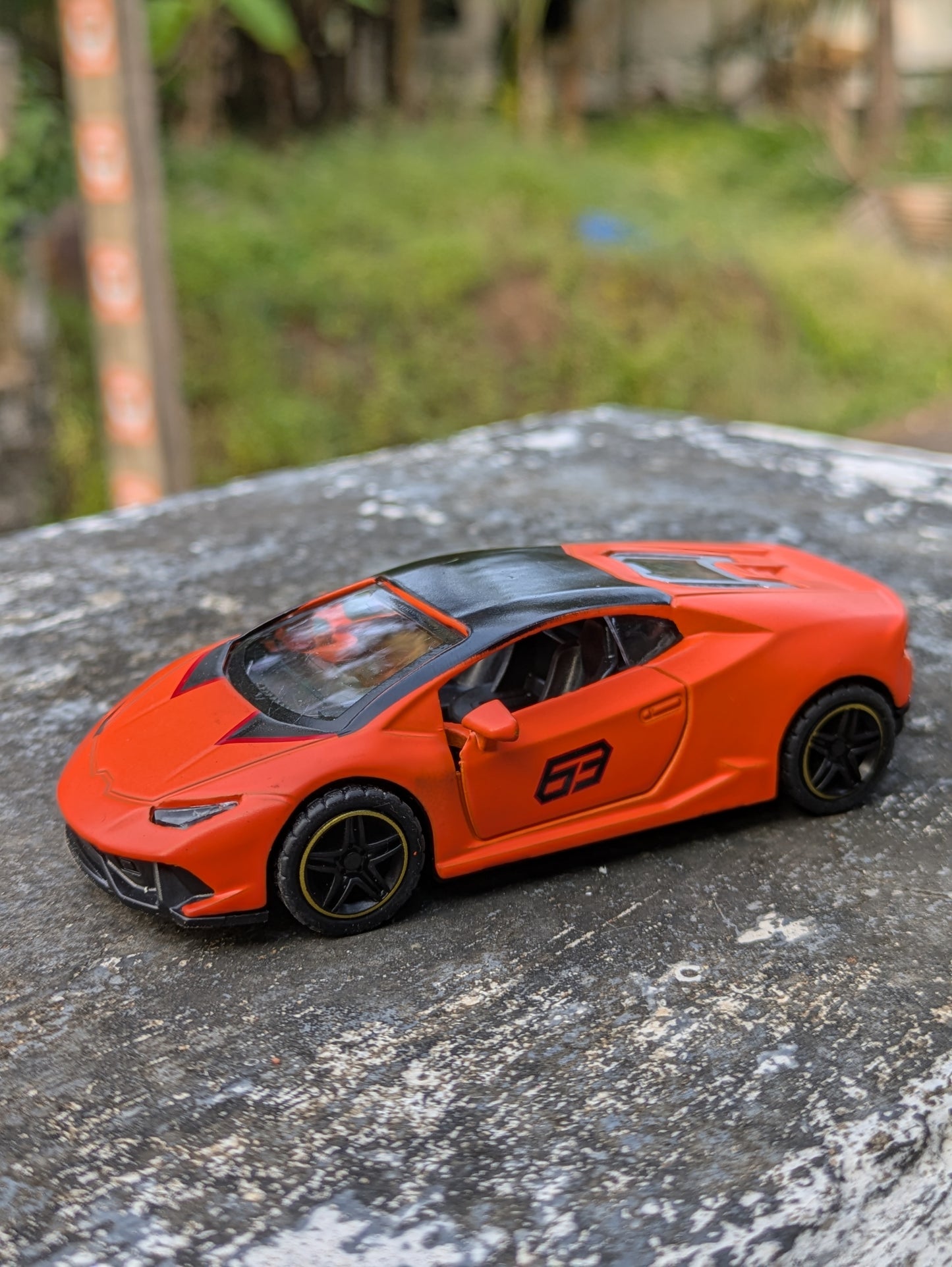 Die-Cast Metal Cars Scale Model Door Openable