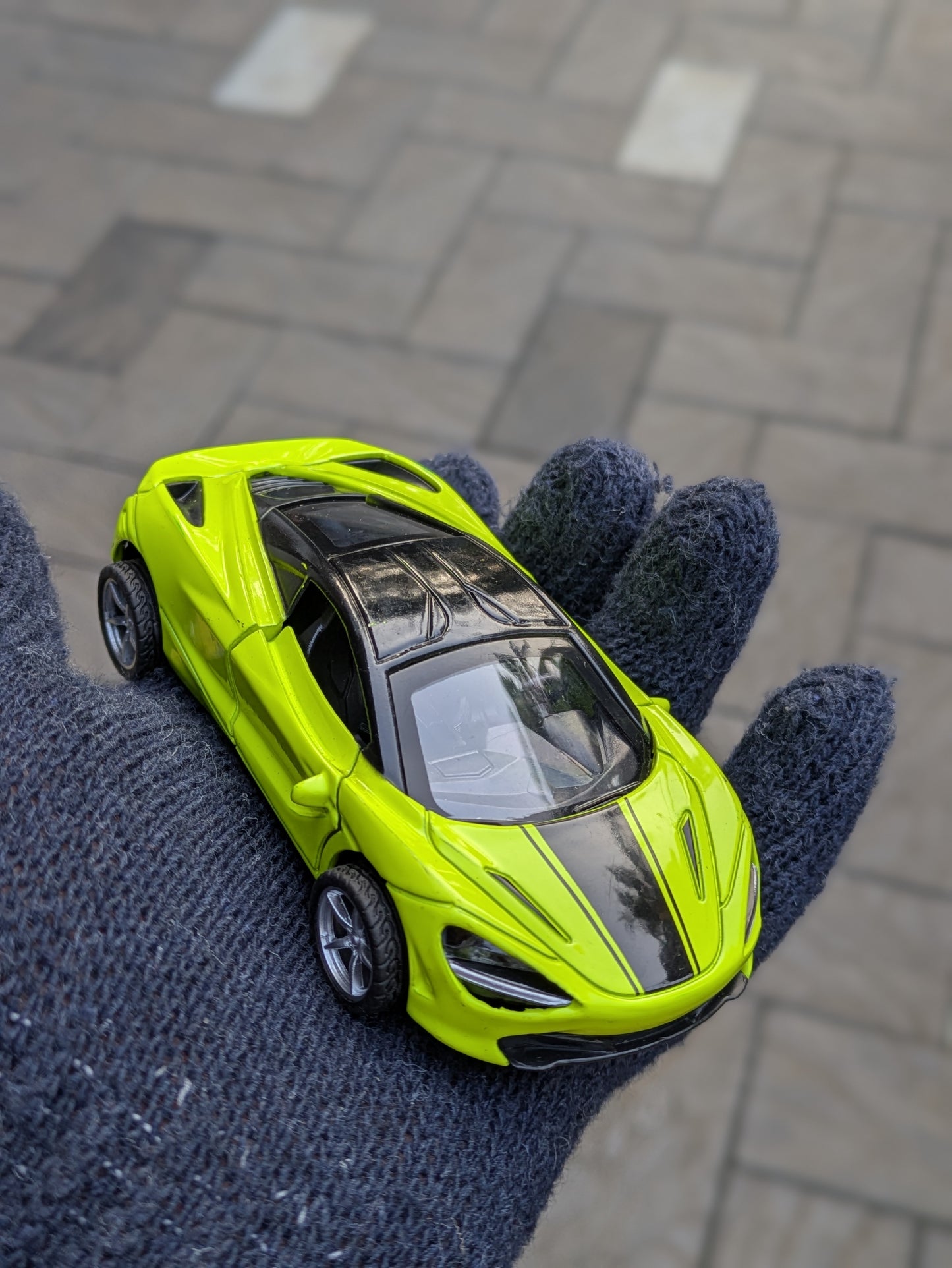 Die-Cast Metal Cars Scale Model Door Openable