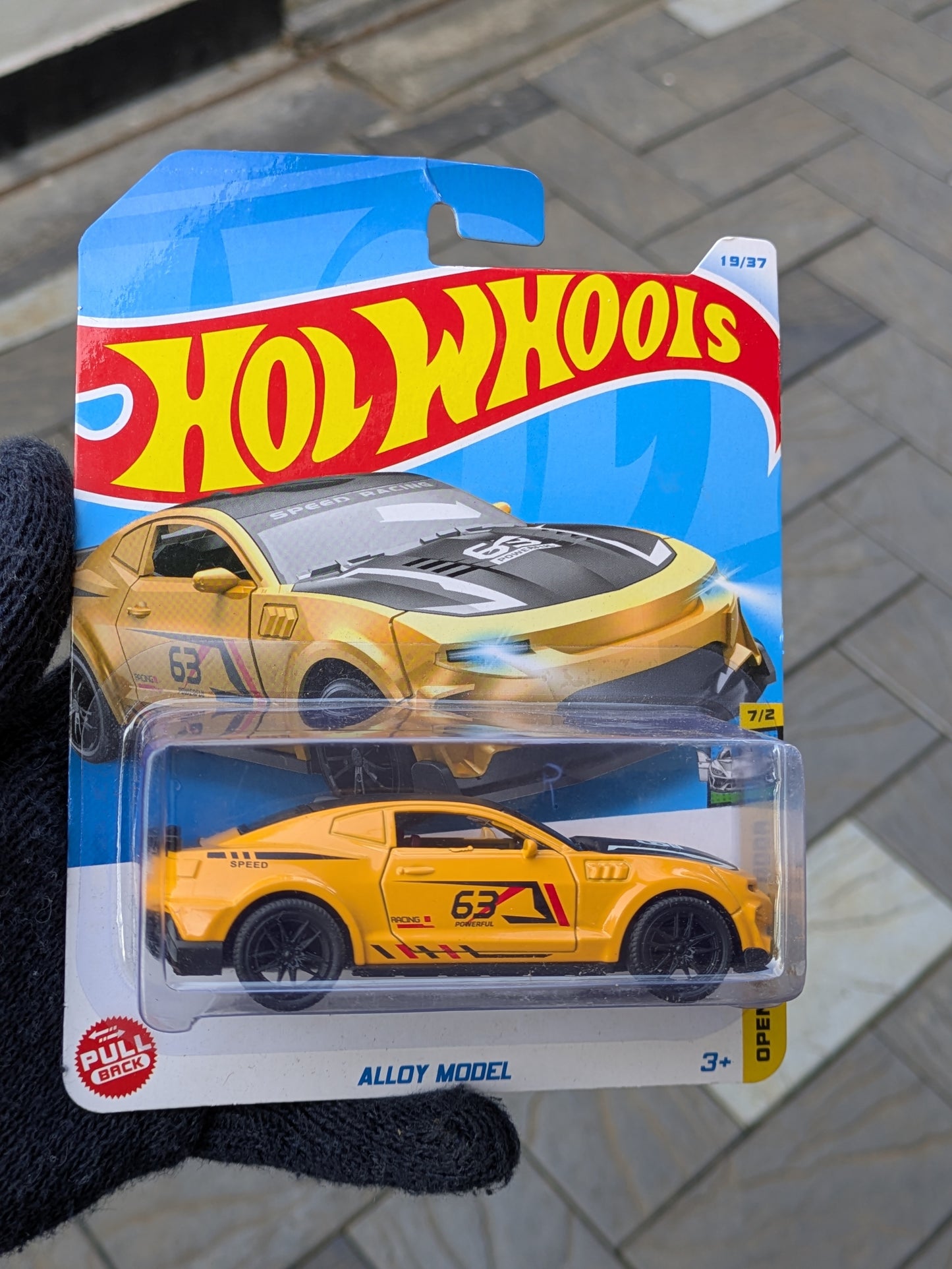 Die-Cast Metal Cars Scale Model Door Openable