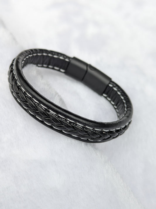 Gents Leather Bracelet With Magnetic Buckles Free Size