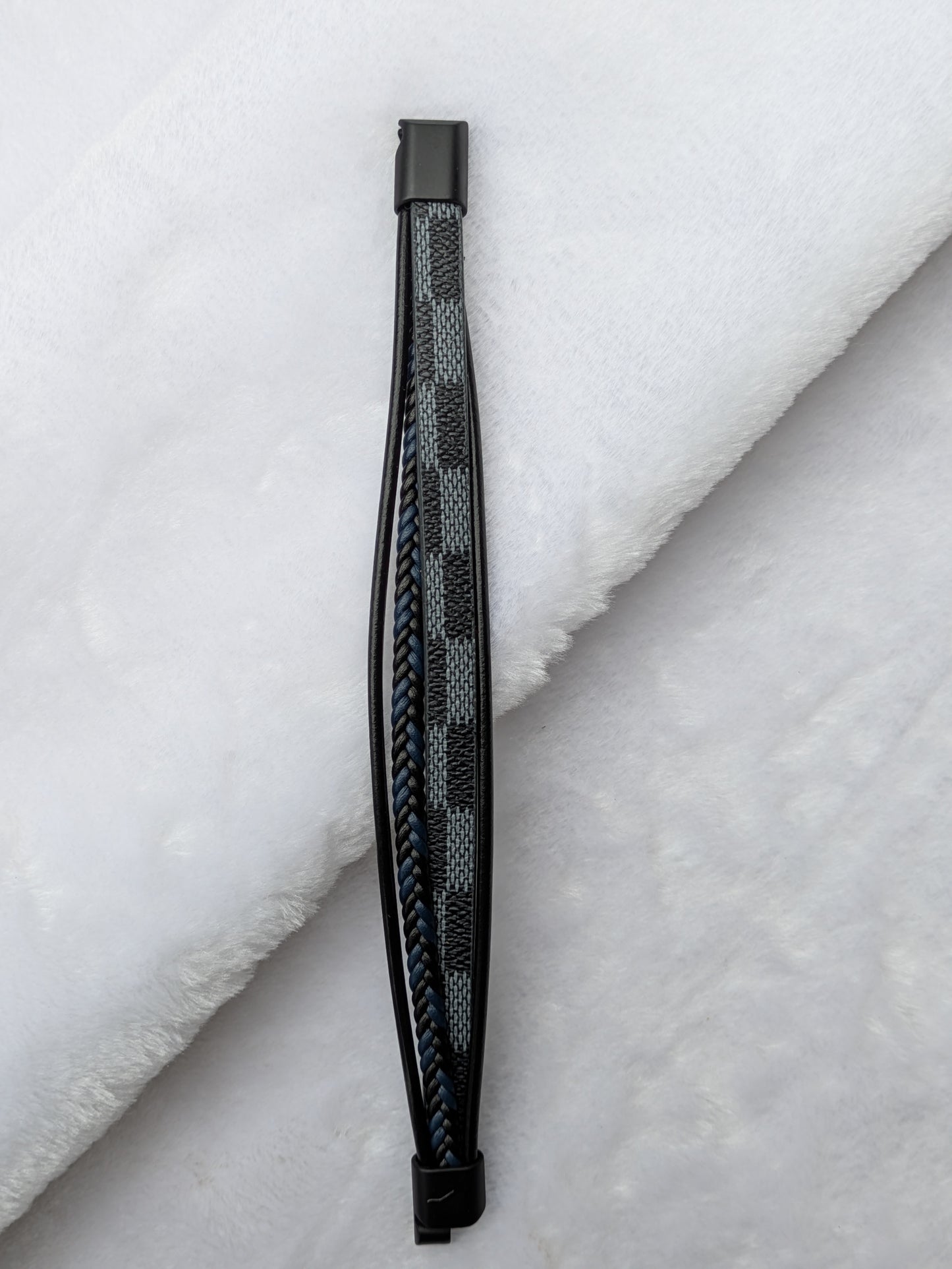 Gents Leather Bracelet With Magnetic Buckles Free Size