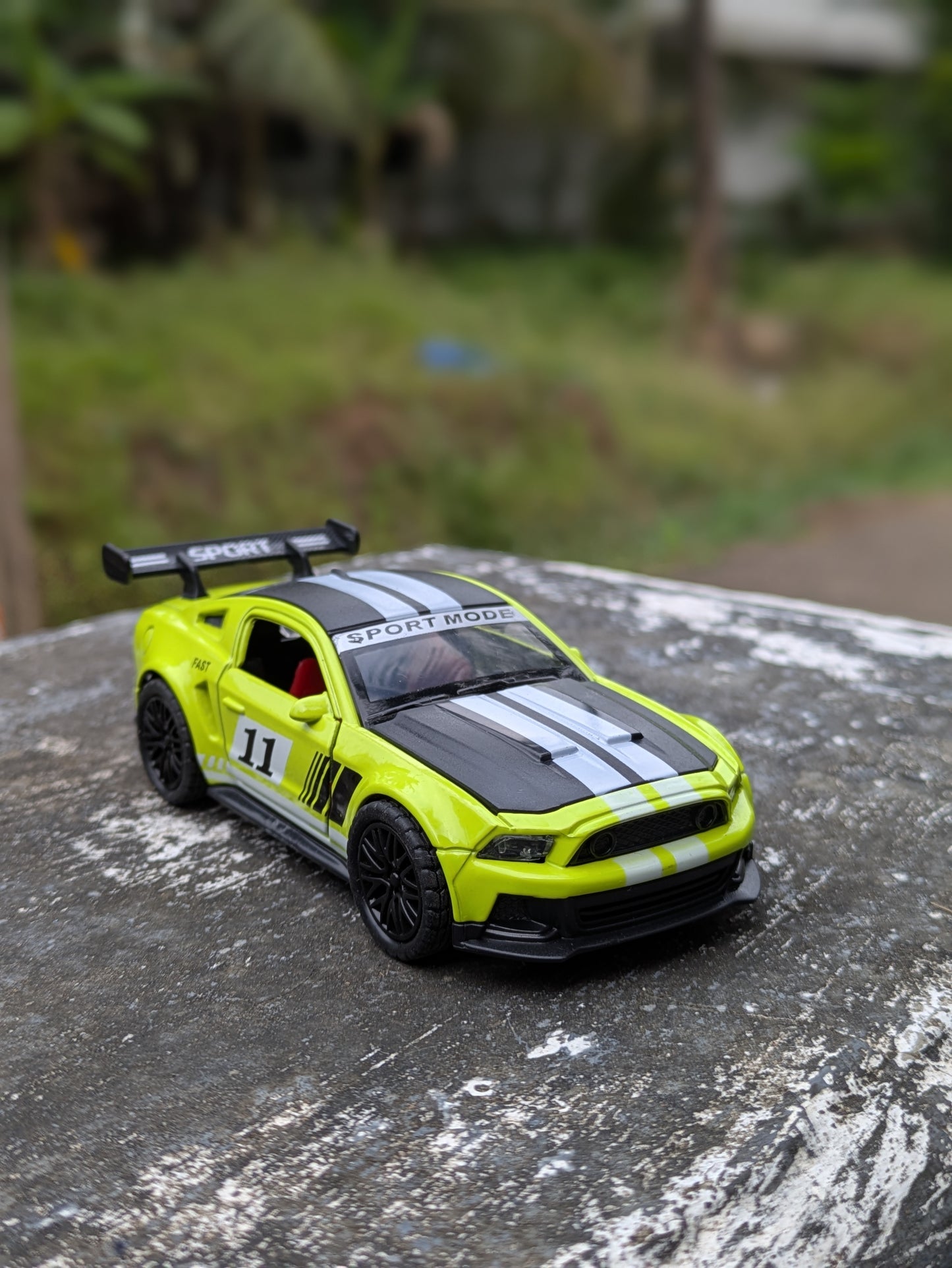 Die-cast Model Metal Body Door Openable