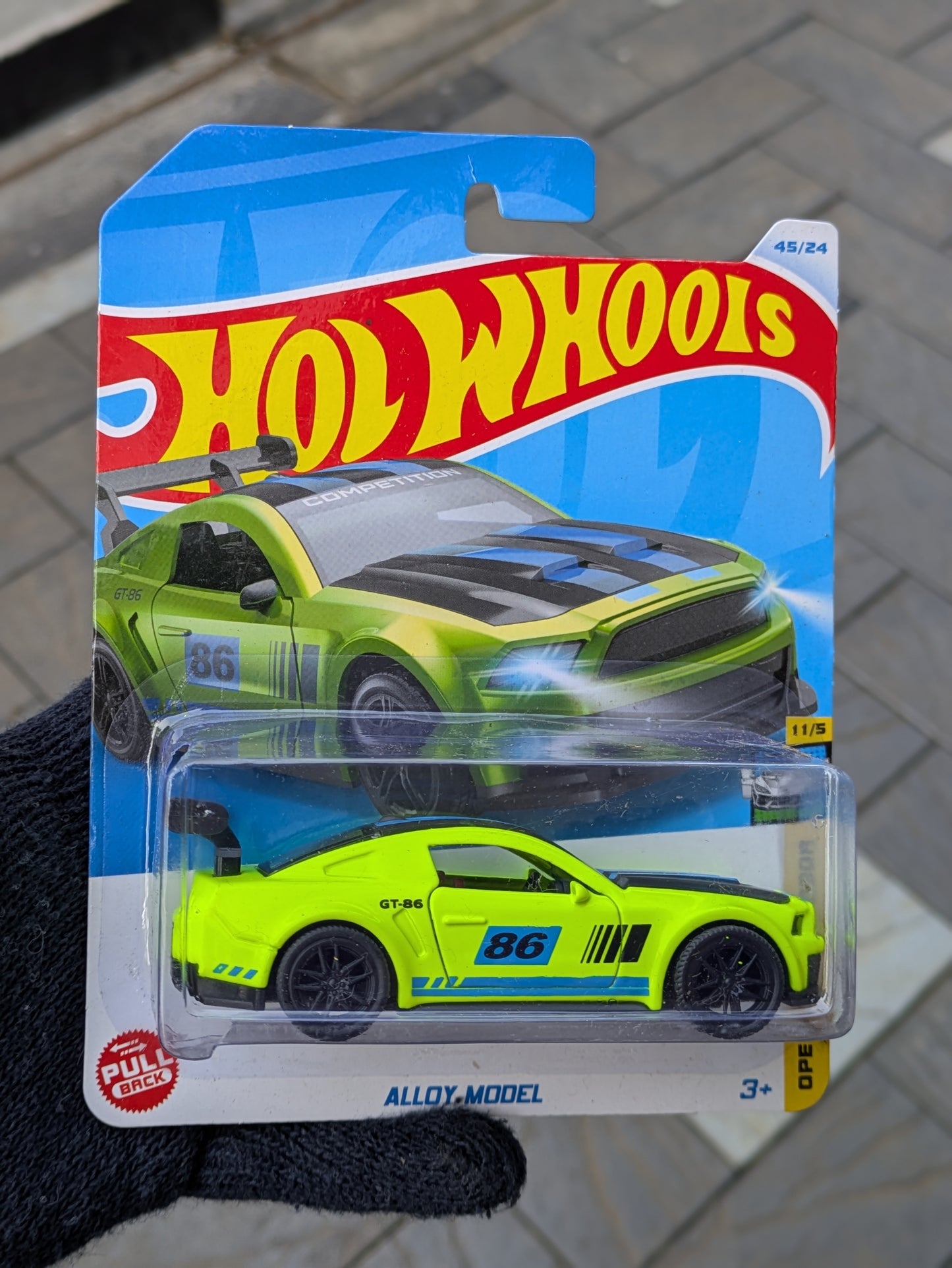 Die-Cast Metal Cars Scale Model Door Openable