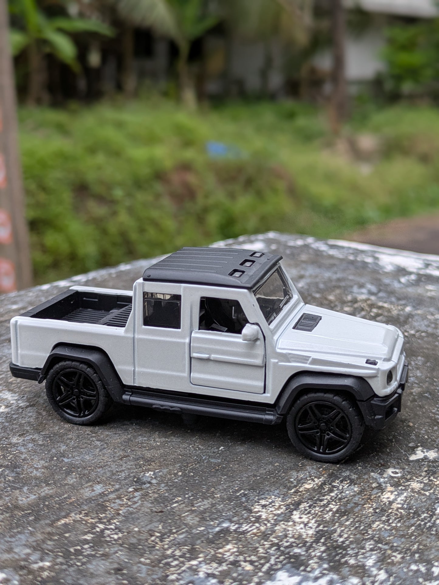 Die-cast Model Metal Body Truck Door Openable