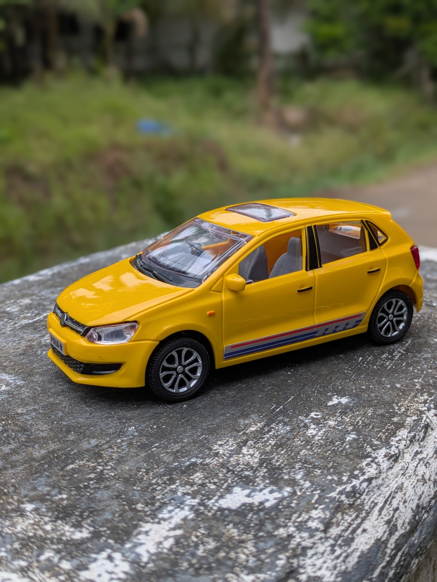 Die-cast Model Hard Plastic Body