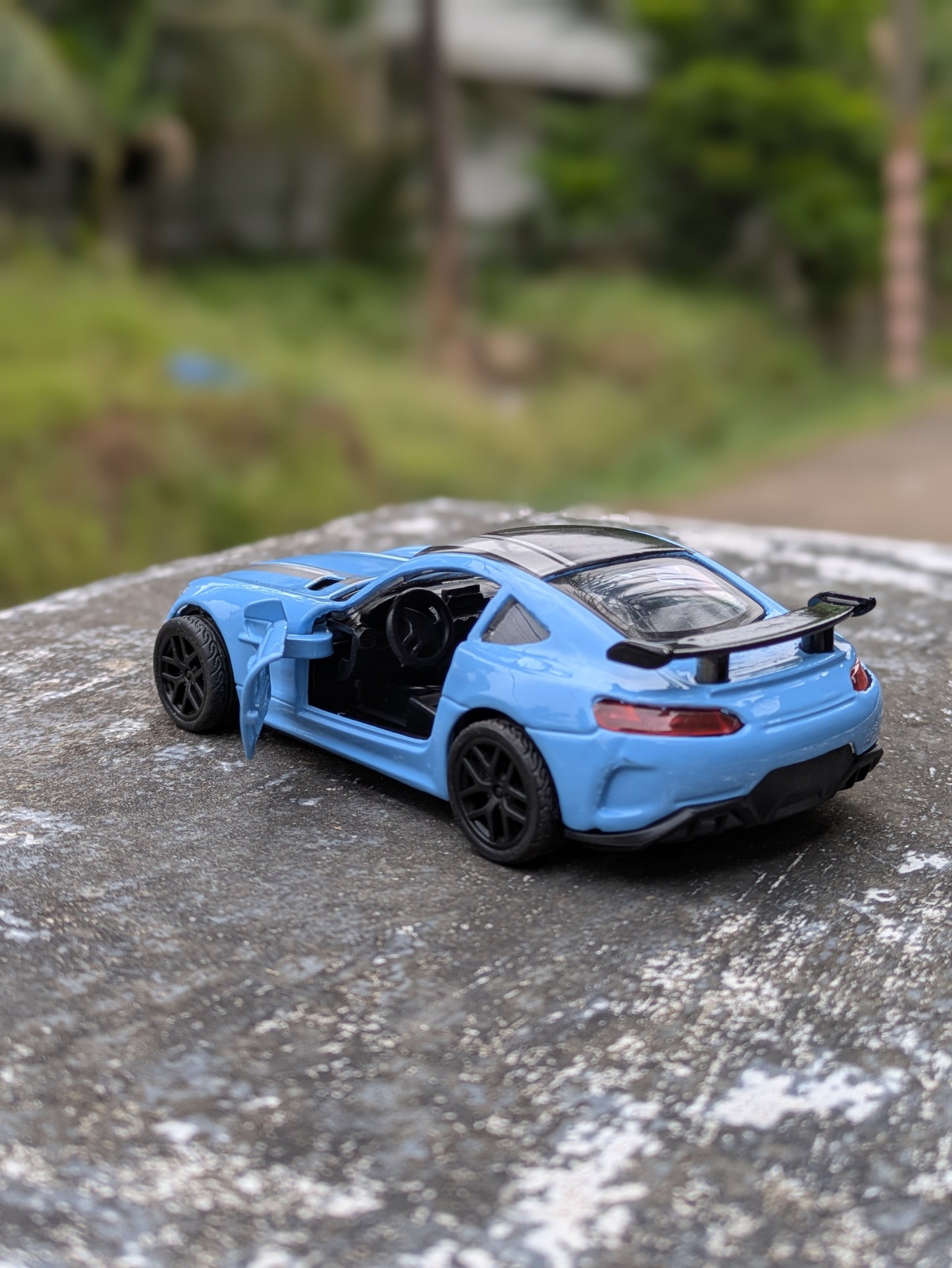 Die-cast Model Metal Body Door Openable