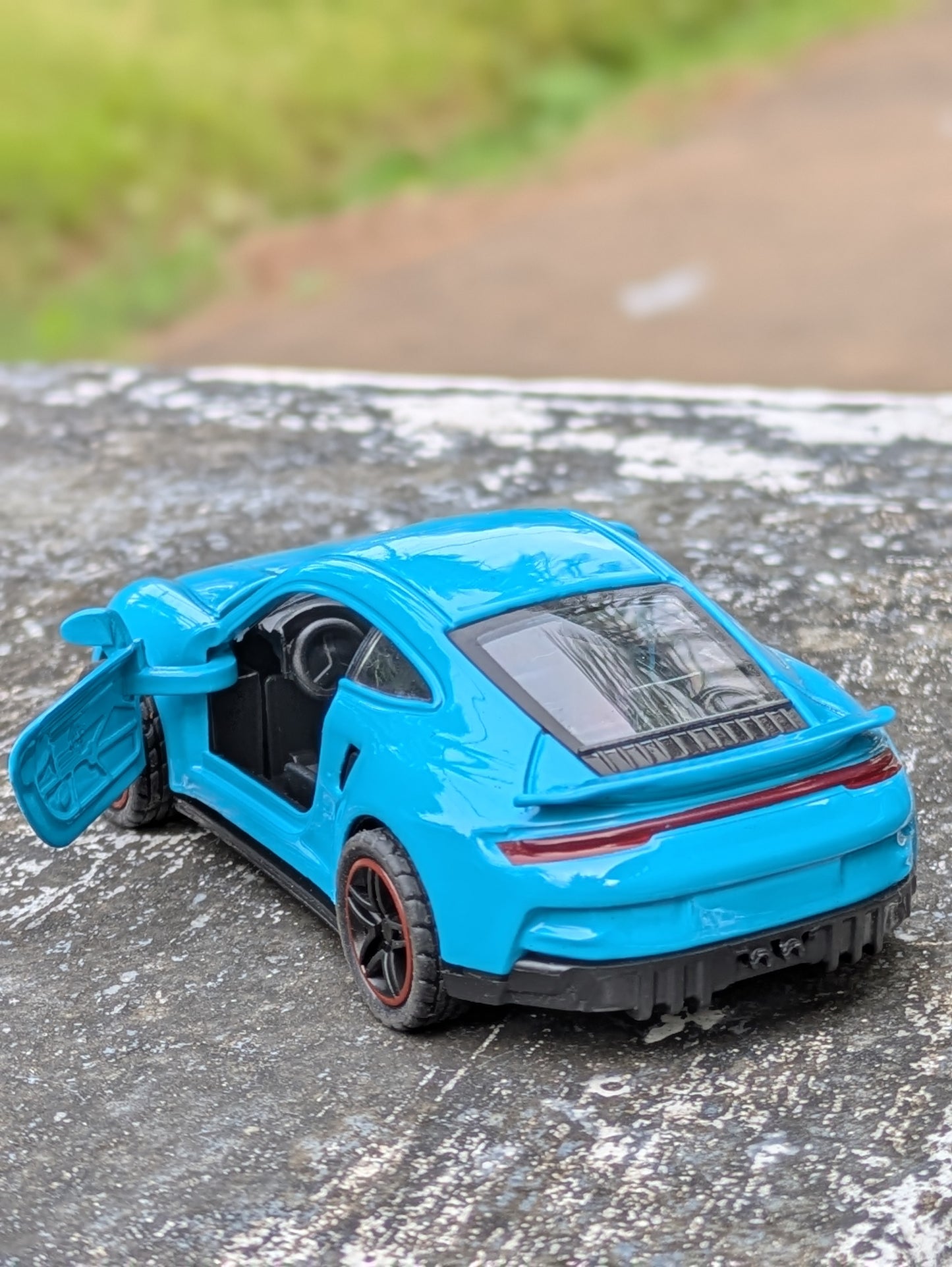 Die-cast Model Metal Body Door Openable (Blue)