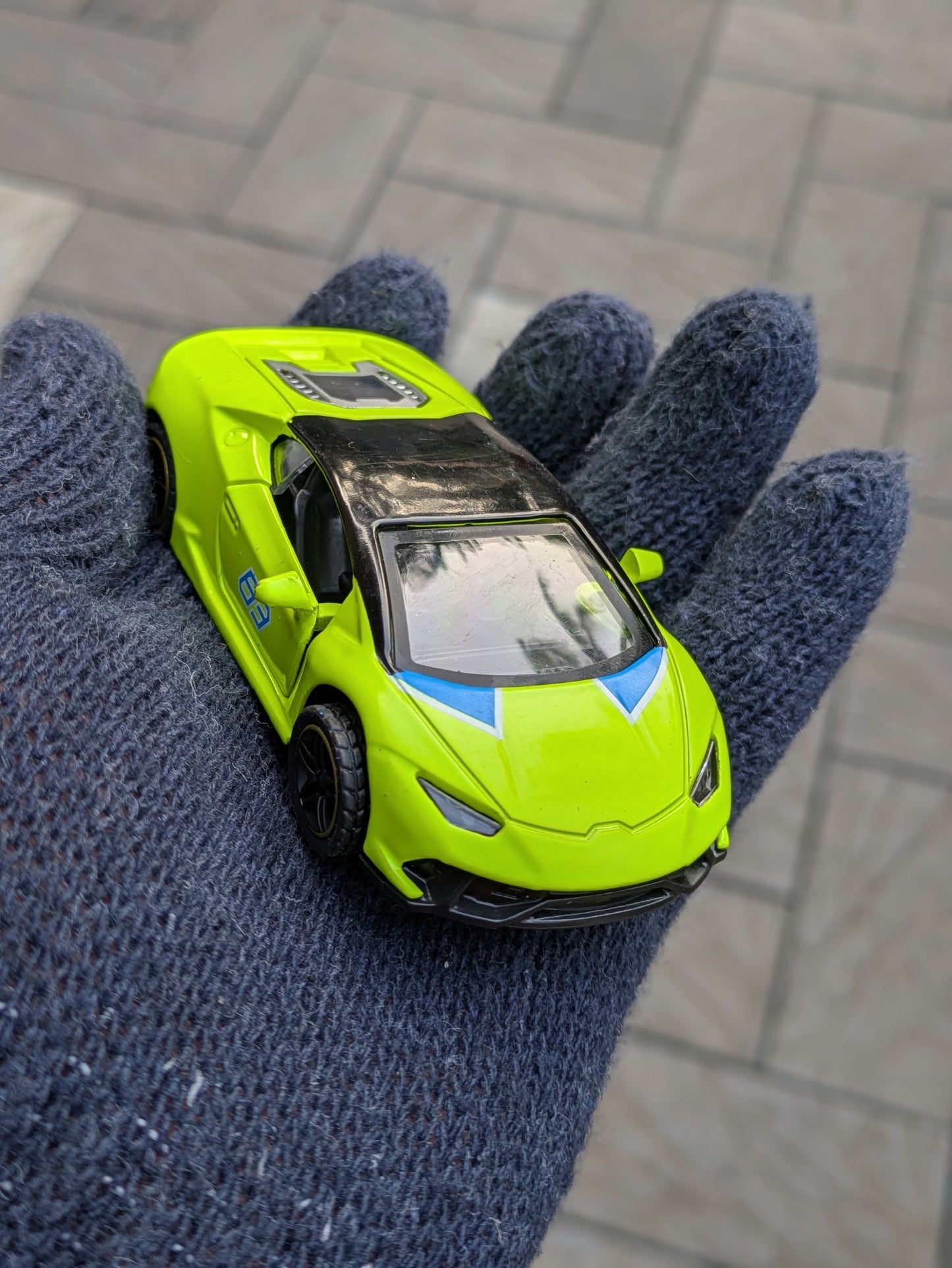 Die-Cast Metal Cars Scale Model Door Openable