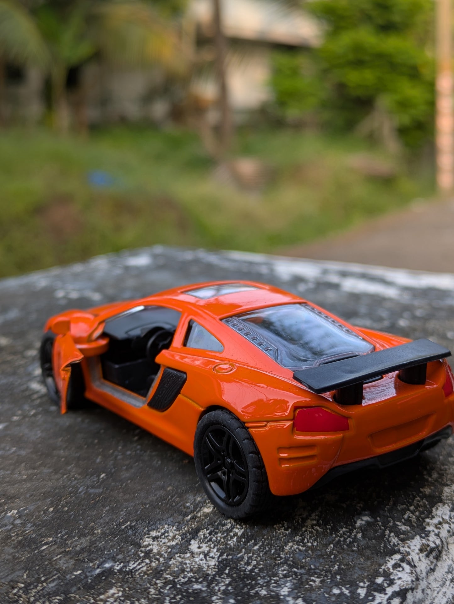 Die-Cast Metal Cars Scale Model Door Openable