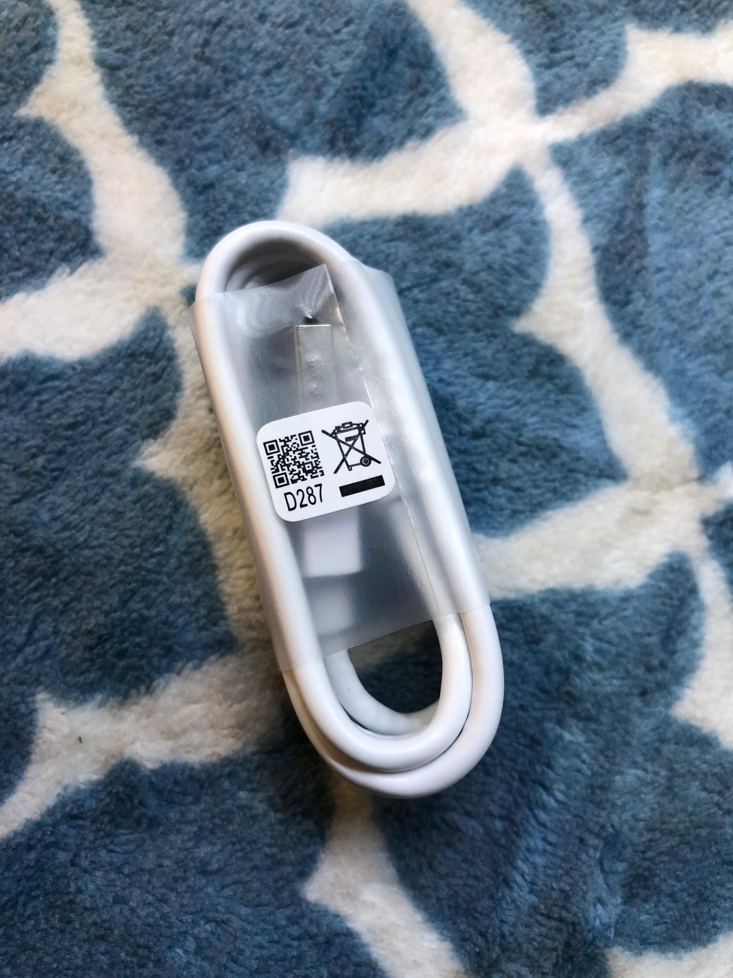 Fresh Without Box Oppo 2 Amp Type USB-C Cable