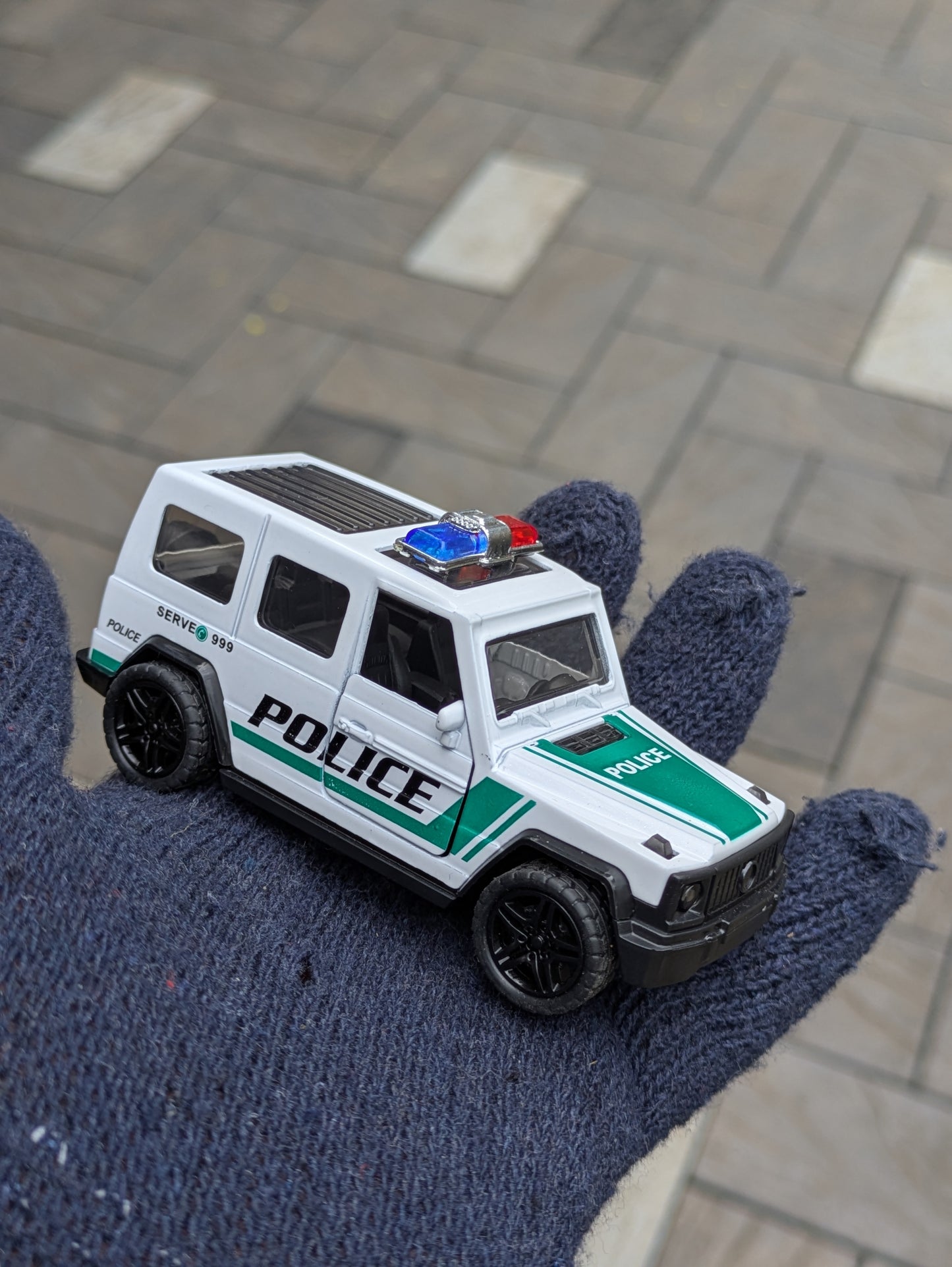 Die-cast Model Metal Body Police Vehicle Door Openable