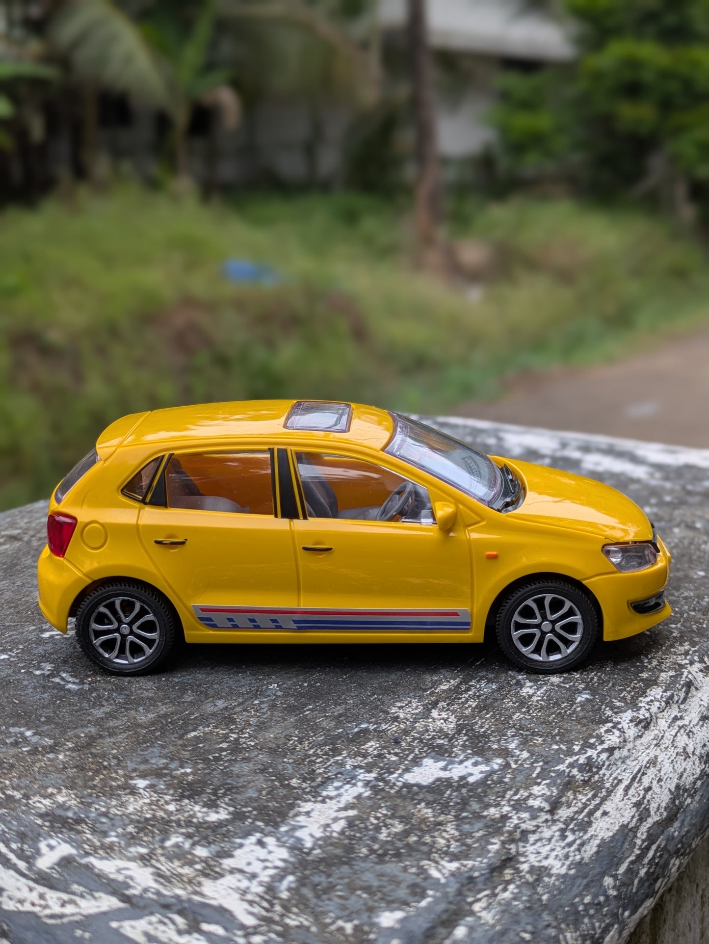 Die-cast Model Hard Plastic Body