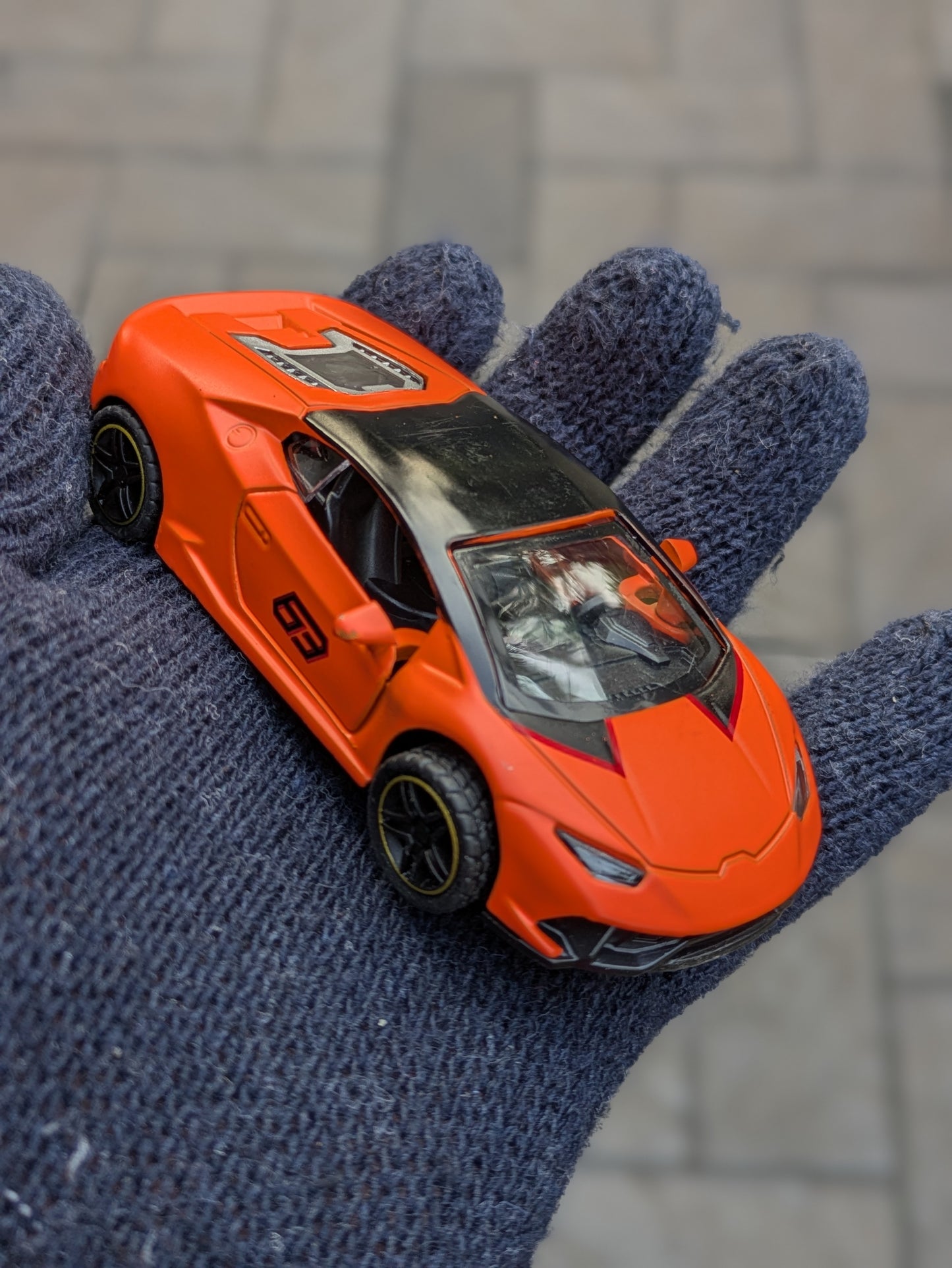 Die-Cast Metal Cars Scale Model Door Openable