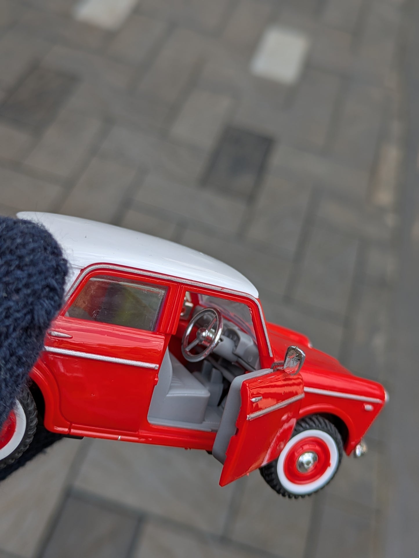 Die-cast Model Premier Padmini Hard Plastic Body Door Openable