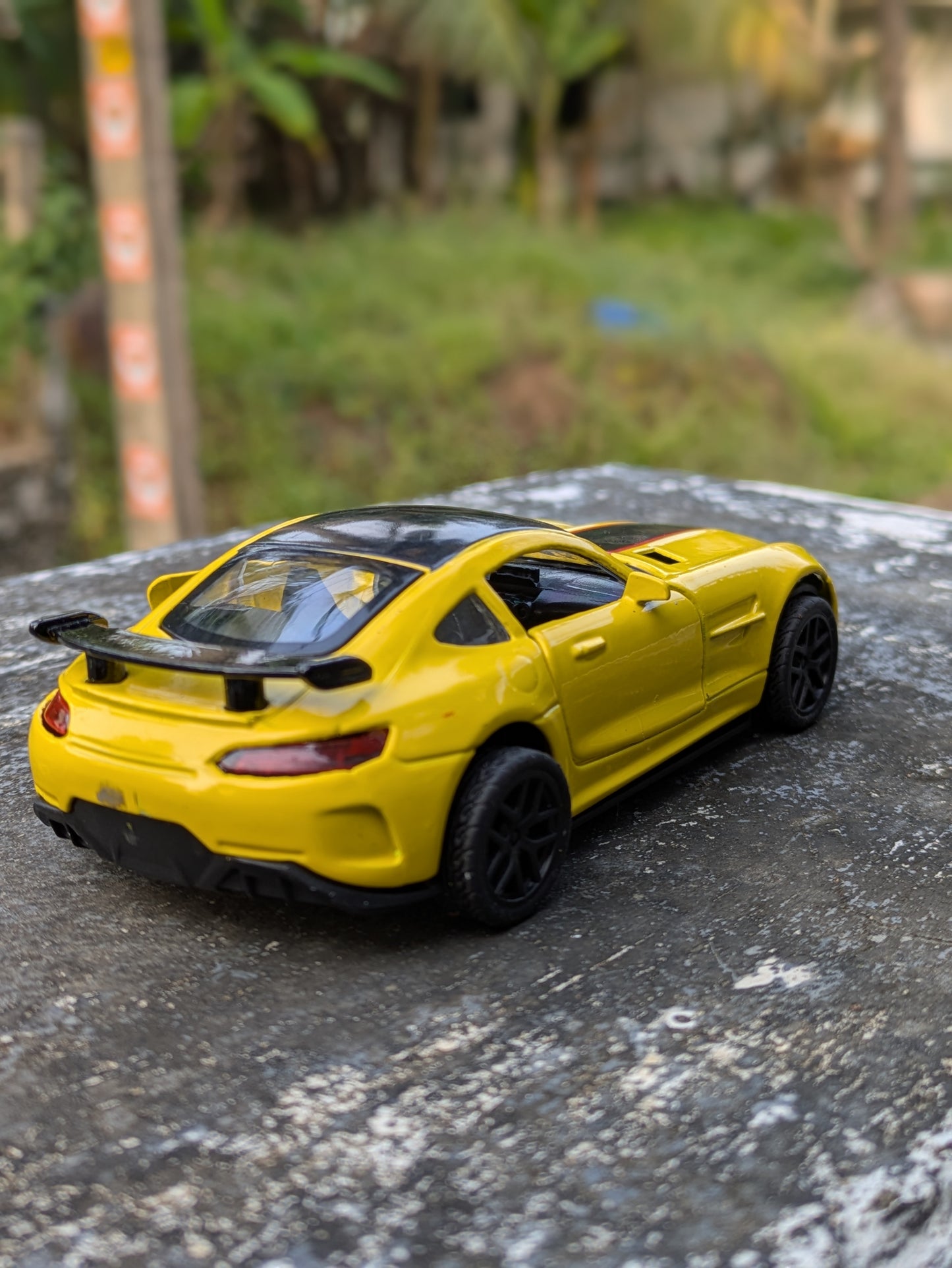 Die-Cast Metal Cars Scale Model Door Openable