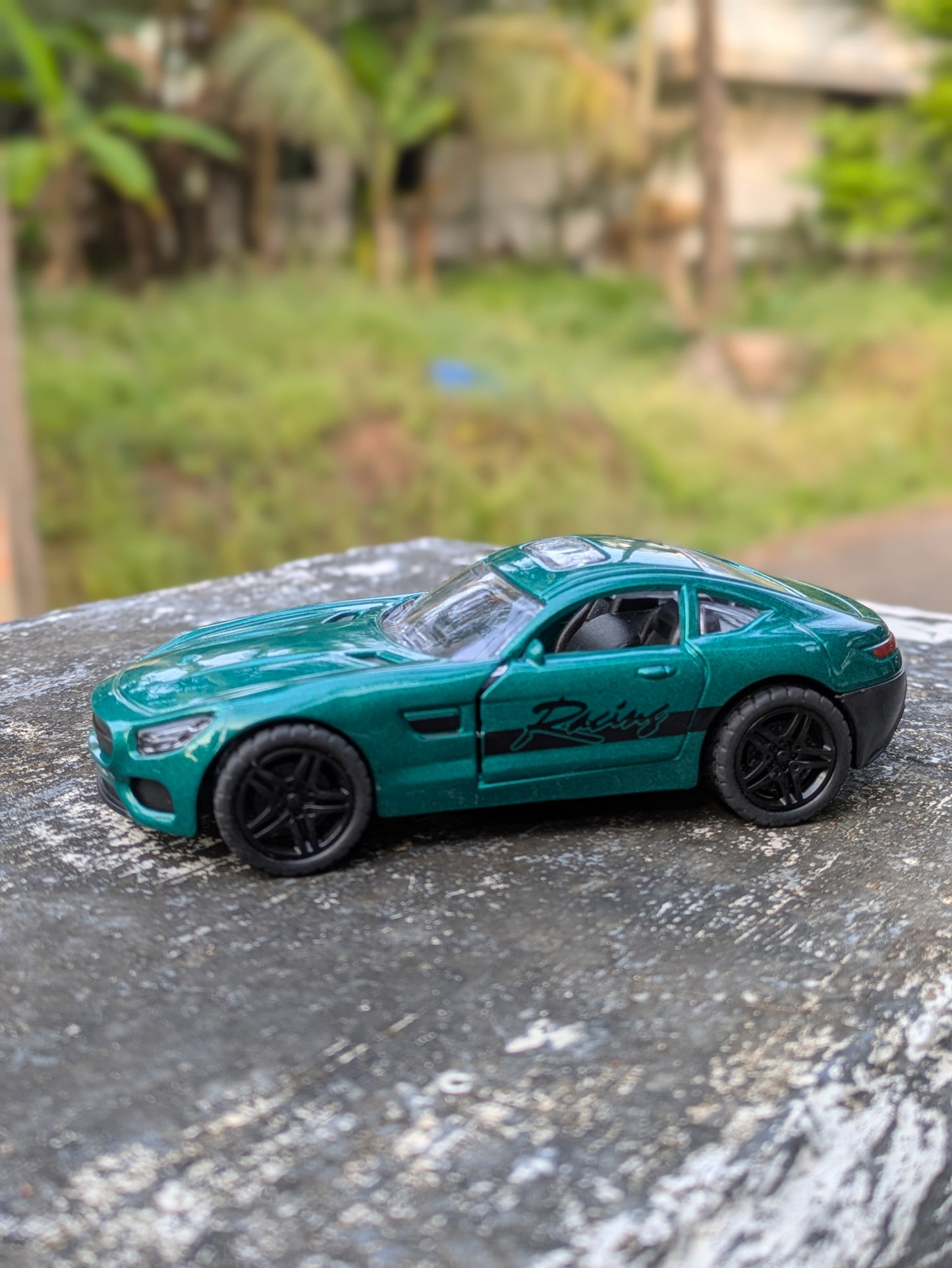 Die-Cast Metal Cars Scale Model Door Openable