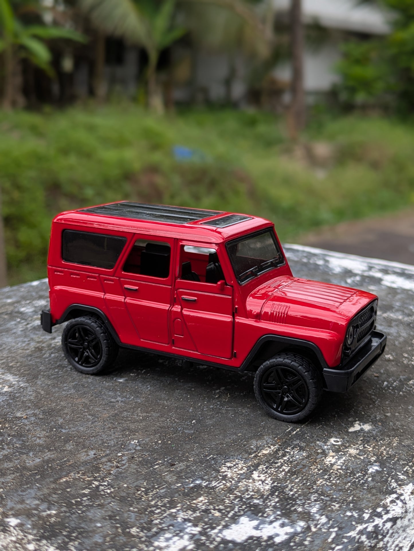 Die-cast Model Metal Body Door Openable