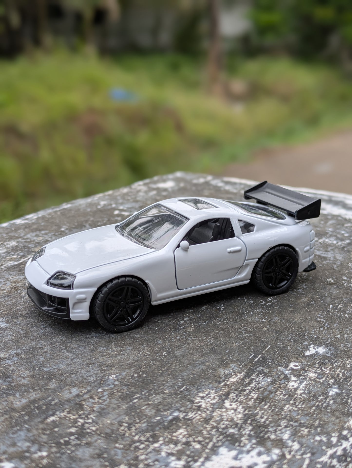 Die-cast Model Metal Body Door Openable